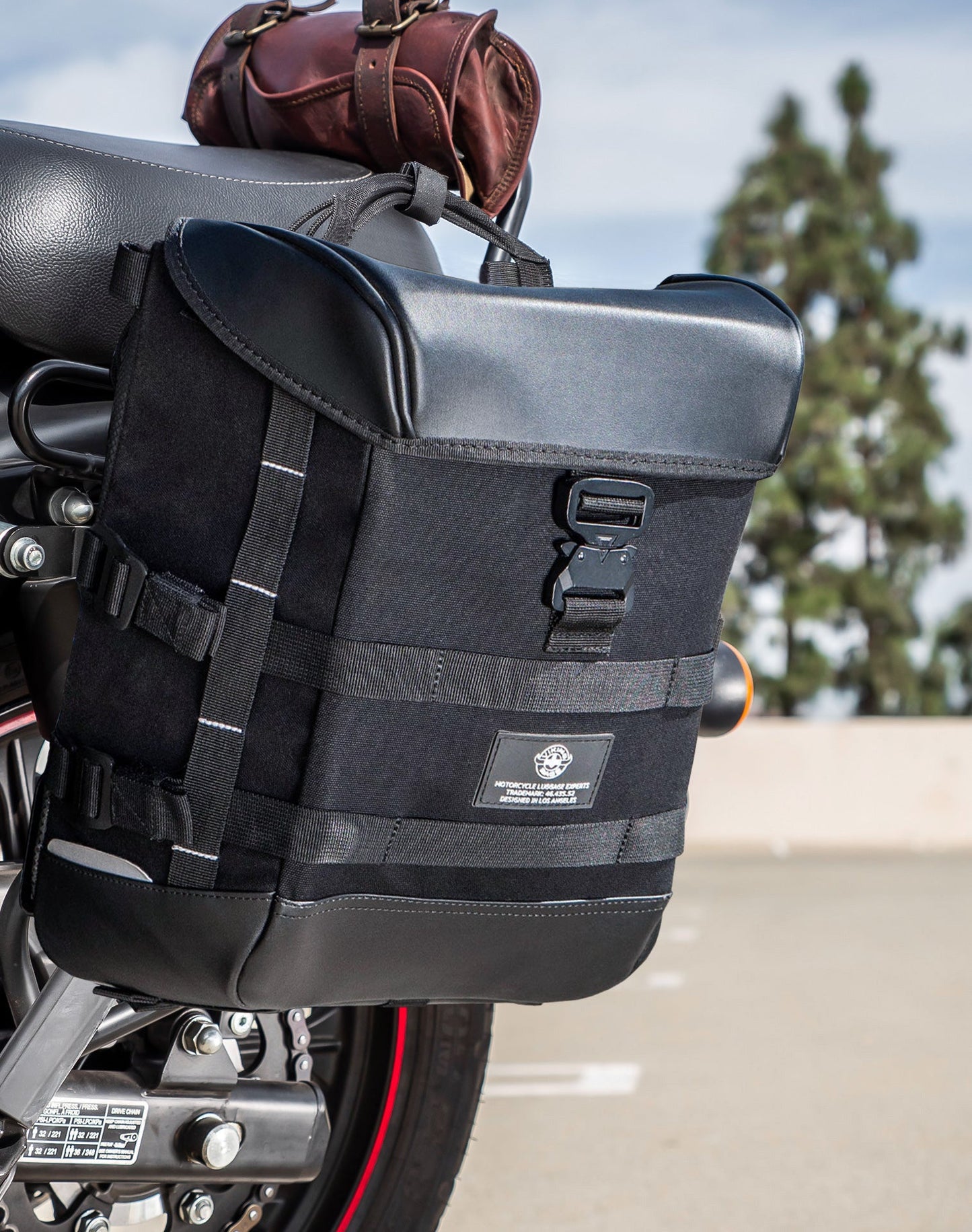 15L - Incognito Quick Mount Medium Royal Enfield Classic 350 Solo Alforja (Left Only)