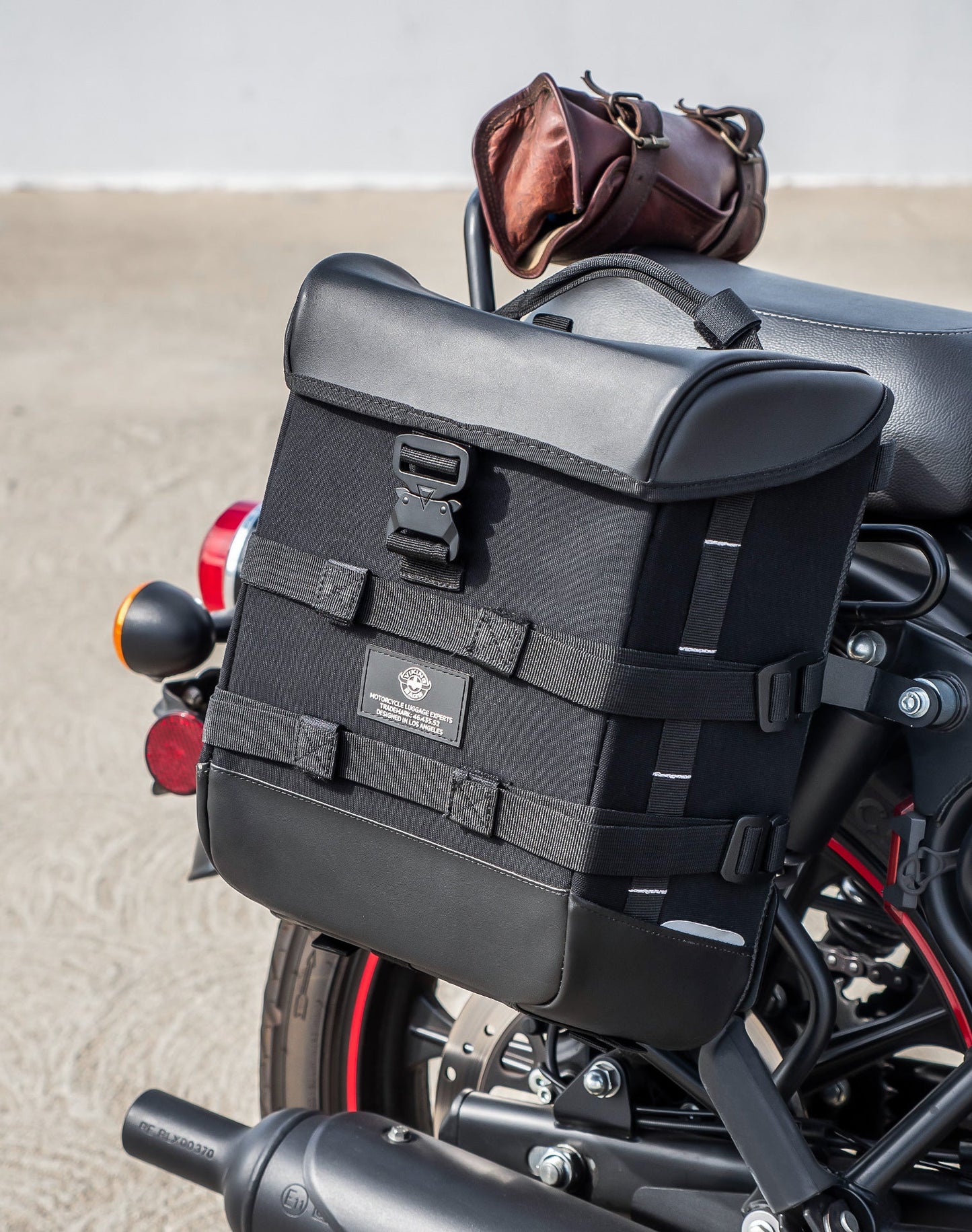 15L - Incognito Quick Mount Medium Royal Enfield Classic 350 Solo Alforja (Right Only)