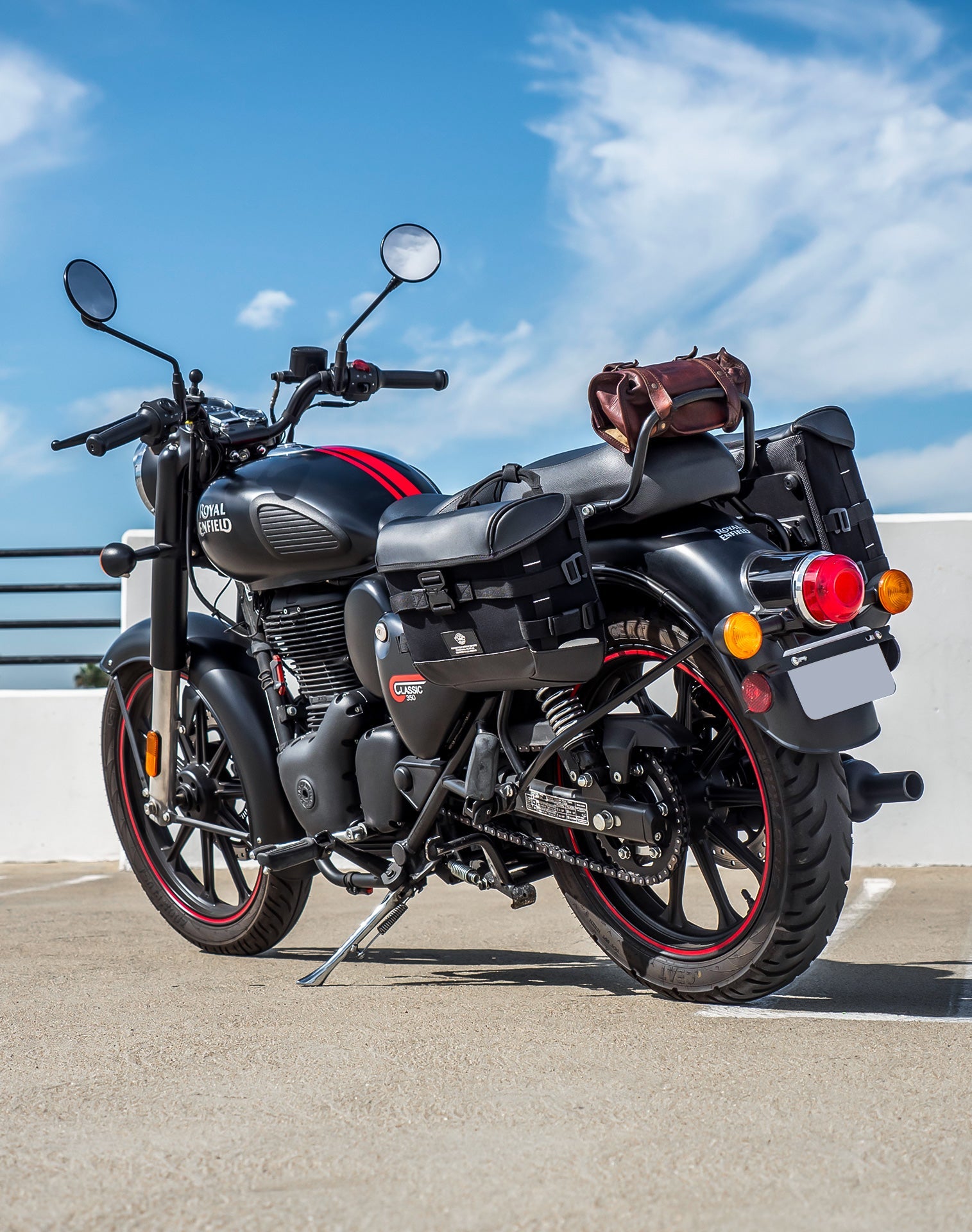 10L - Incognito Quick Mount Small Royal Enfield Classic 350 Solo Alforja (Left Only)