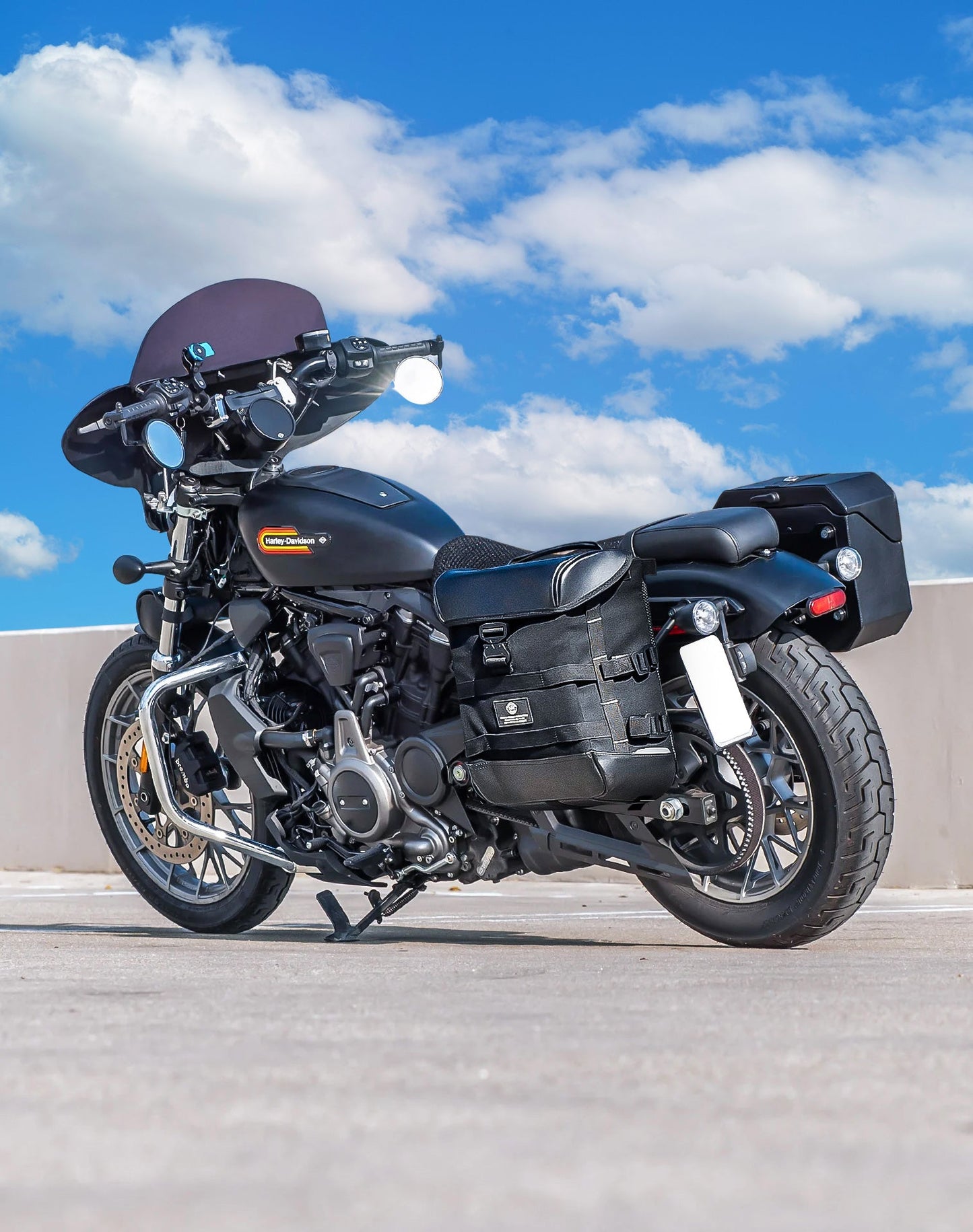 15L - Incognito Quick Mount Medium Harley Sportster Nightster RH975/S Solo Alforja (Left Only)
