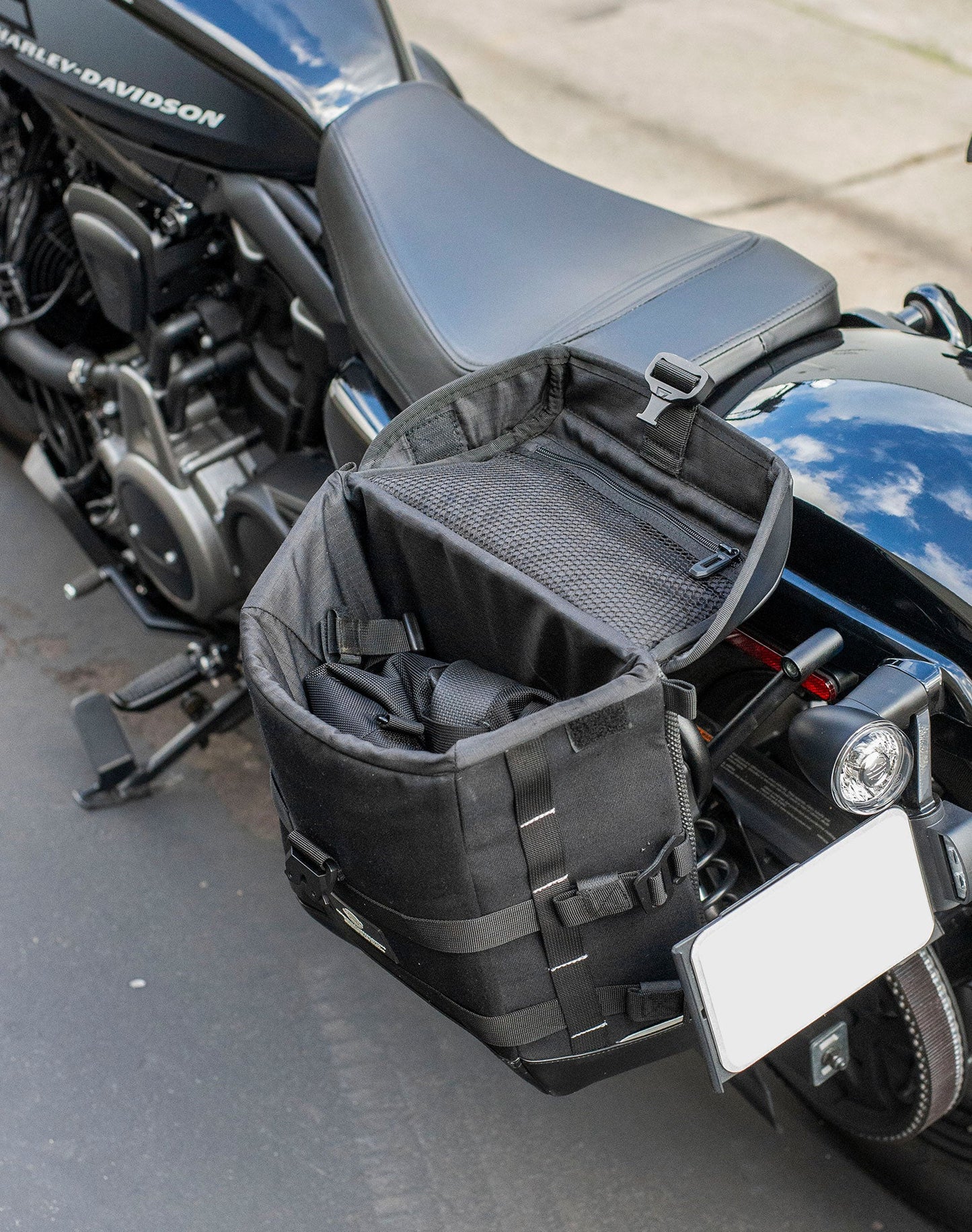 15L - Incognito Quick Mount Medium Harley Sportster Nightster RH975/S Solo Alforja (Left Only)