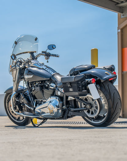 10L - Incognito Quick Mount Small Harley Softail Fat Boy FLFB/S Solo Alforja (Left Only)