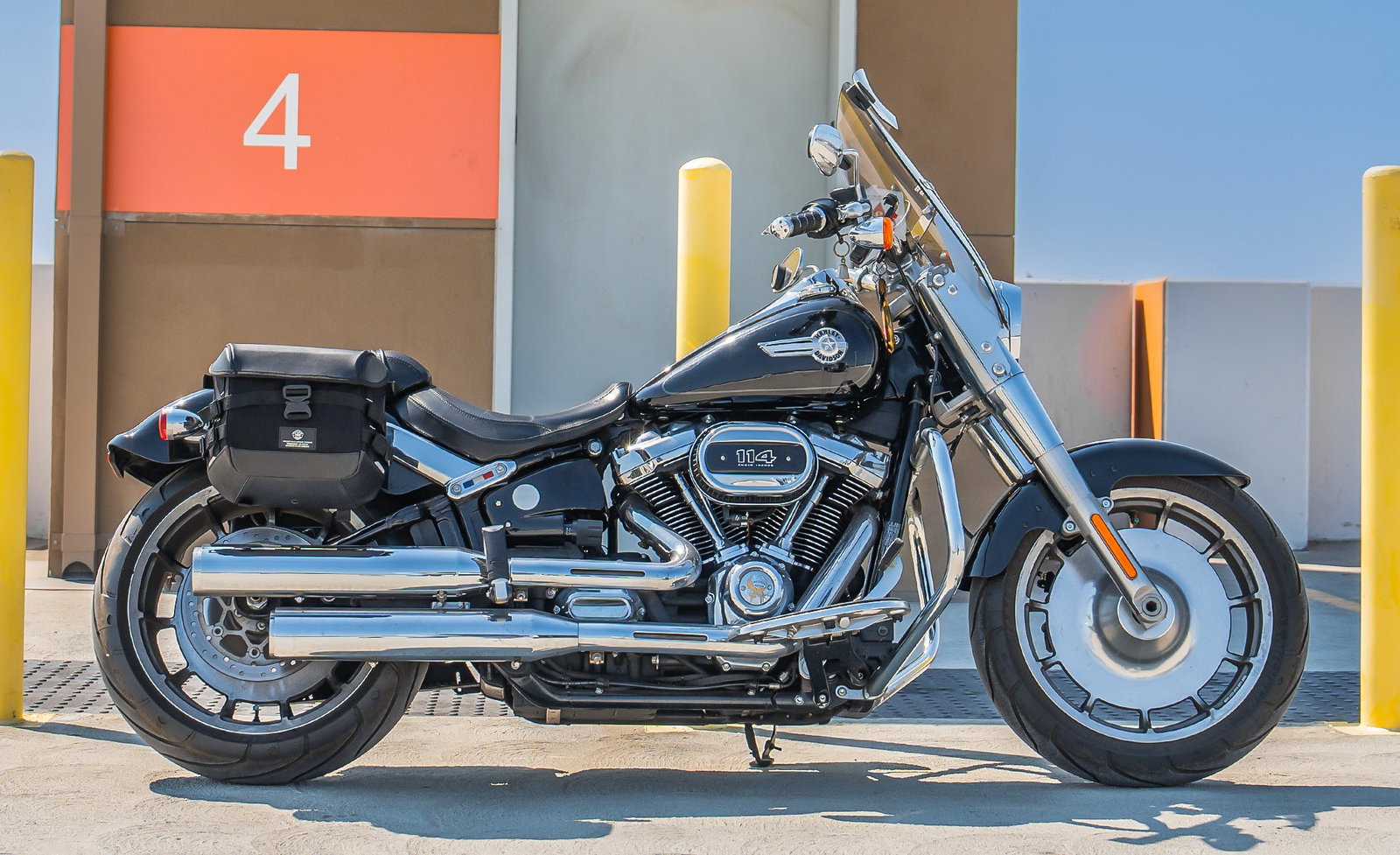 10L - Incognito Quick Mount Small Harley Softail Fat Boy FLFB/S Solo Alforja (Right Only)