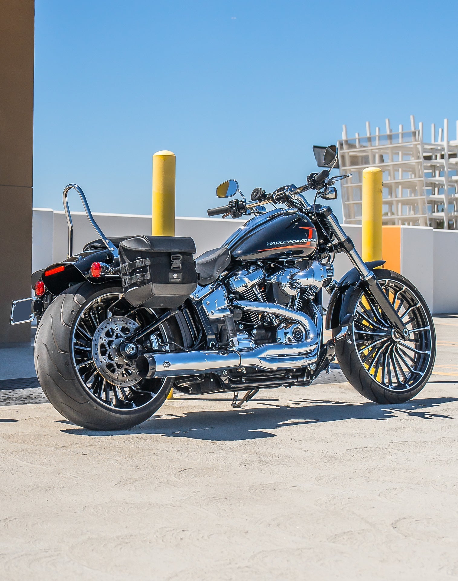 10L - Incognito Quick Mount Small Harley Softail Breakout FXBR/S Solo Alforja (Right Only)