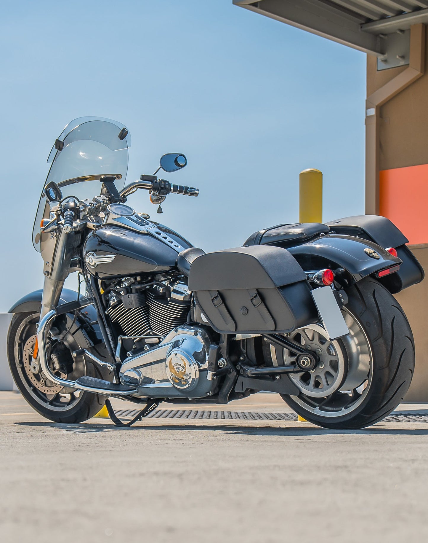 28L - Baelor Medium Quick Mount Motocicleta Alforjas para Harley Softail Fat Boy FLFB/S