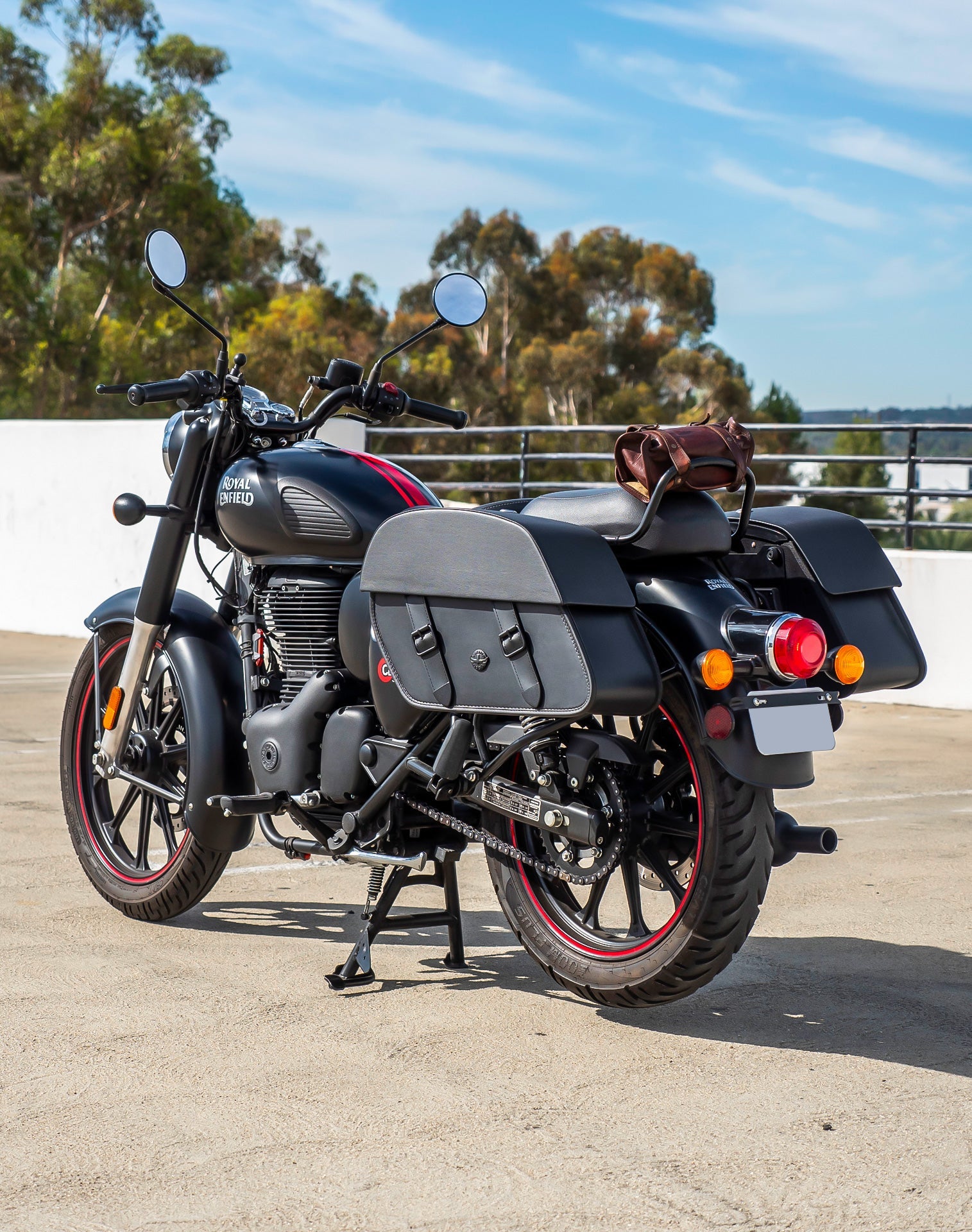 28L - Baelor Medium Quick Mount Royal Enfield Classic 350 Motocicleta Alforjas