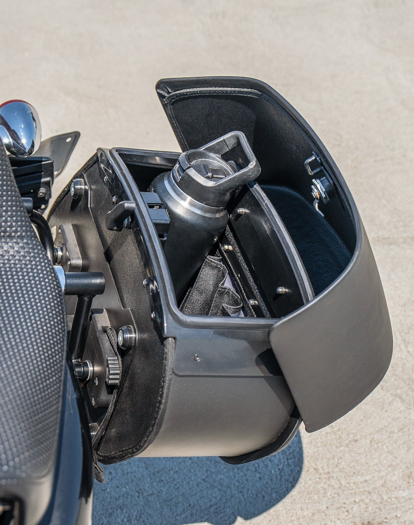 28L - Baelor Medium Quick Mount Motocicleta Alforjas para Harley Sportster Seventy Two XL1200V