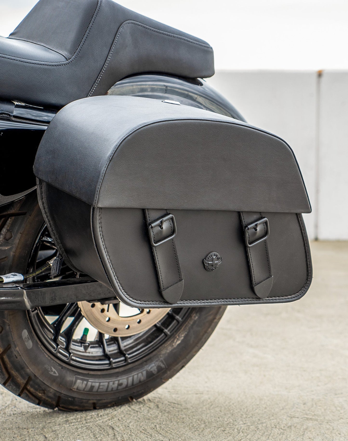 28L - Baelor Medium Quick Mount Motocicleta Alforjas para Harley Sportster Forty Eight XL1200X/XL1200XS
