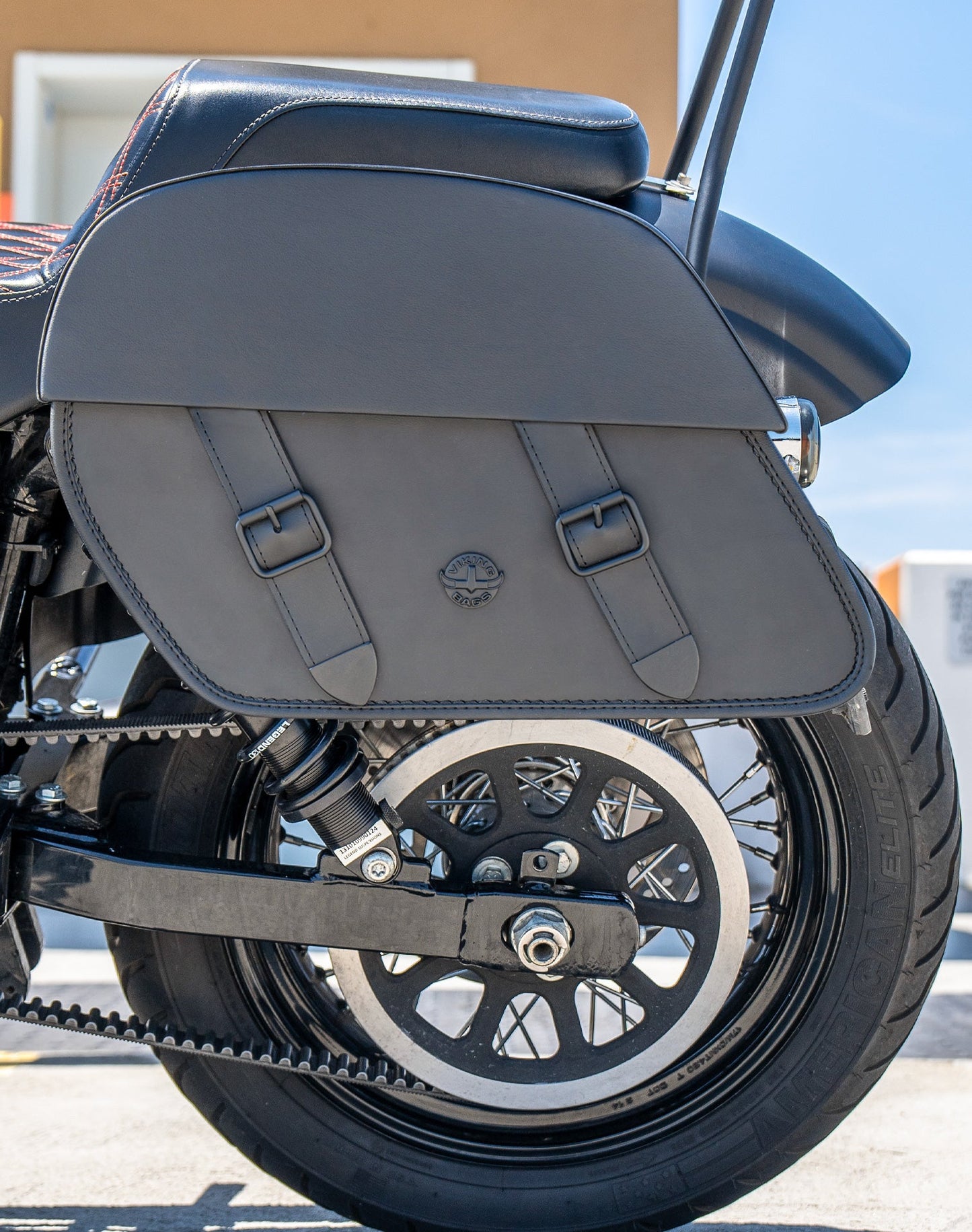 28L - Baelor Medium Quick Mount Motocicleta Alforjas para Harley Davidson Dyna Street Bob FXDB/I