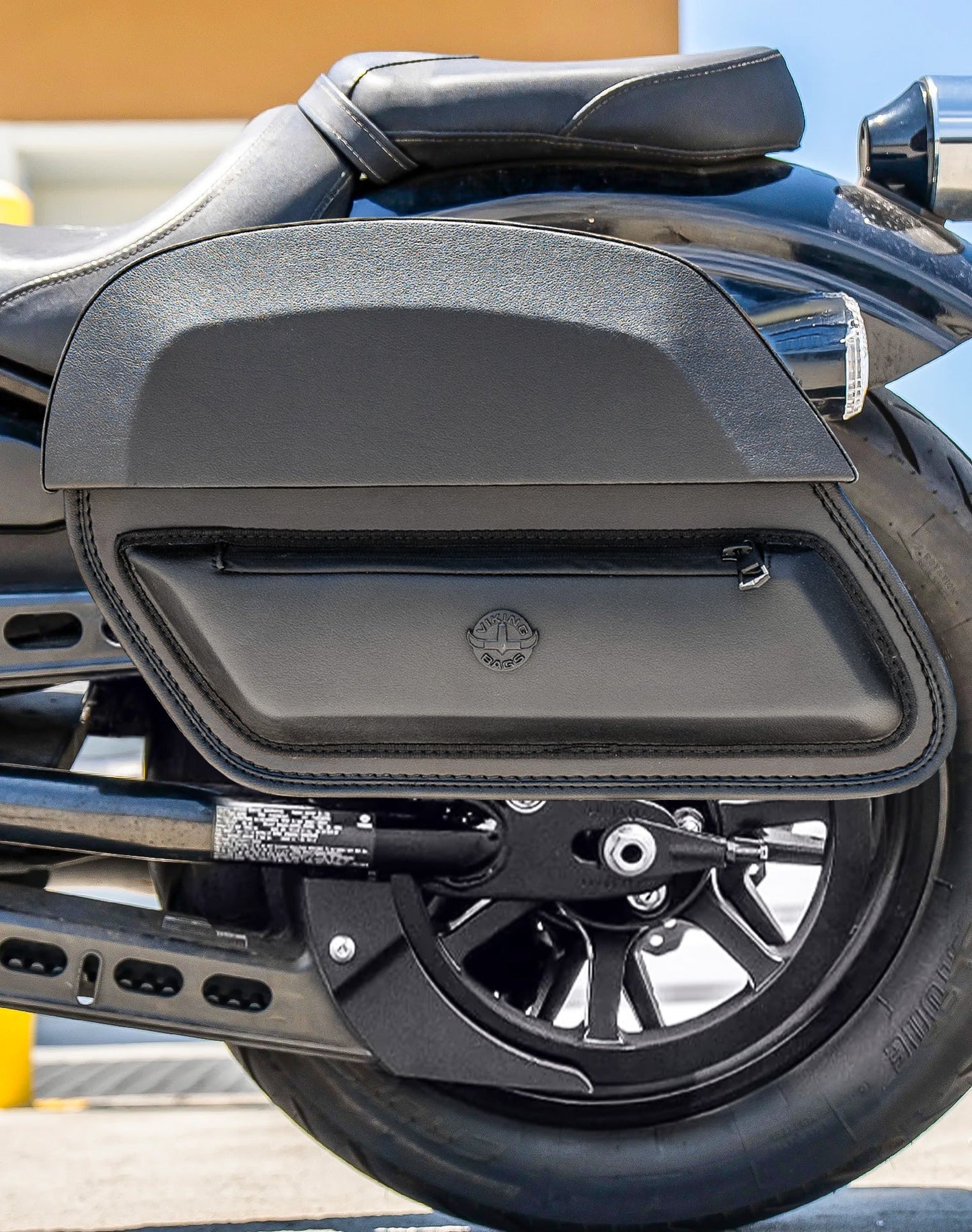 28L - Pantheon Medium Quick Mount Yamaha Bolt Motocicleta Alforjas