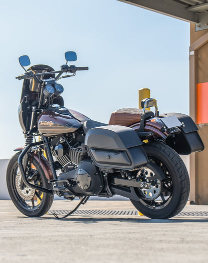 28L - Pantheon Medium Quick-Mount Motocicleta Alforjas para Harley Dyna Super Glide FXD/I