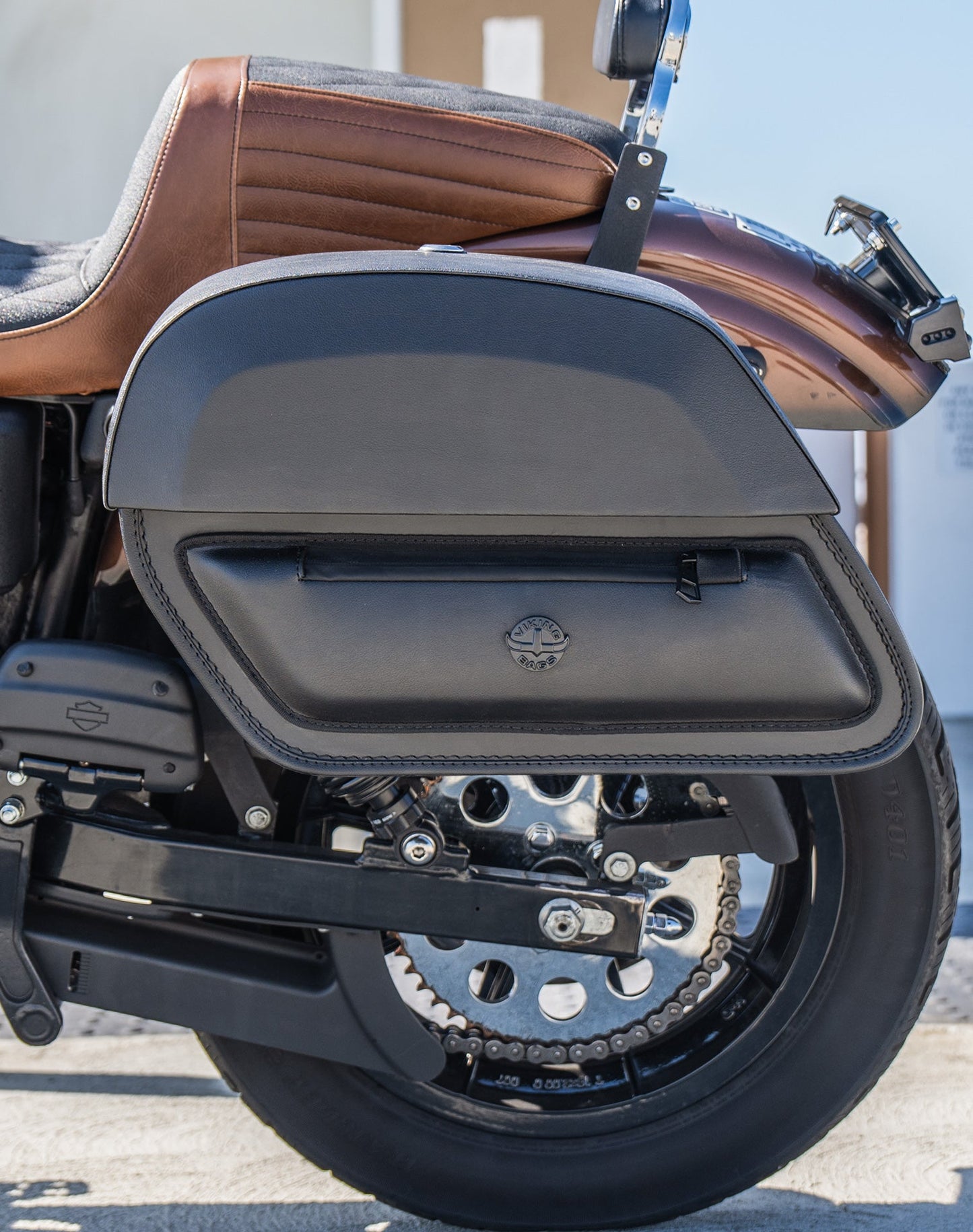 28L - Pantheon Medium Quick-Mount Motocicleta Alforjas para Harley Dyna Super Glide FXD/I