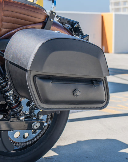 28L - Pantheon Medium Quick-Mount Motocicleta Alforjas para Harley Dyna Super Glide FXD/I