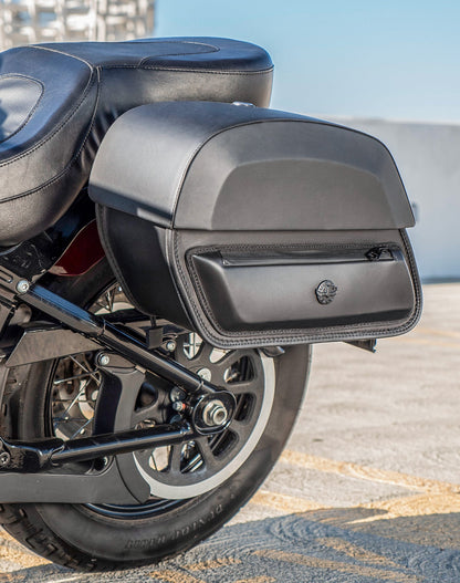 28L - Pantheon Medium Quick Mount Motocicleta Alforjas para Harley Softail Slim FLSL