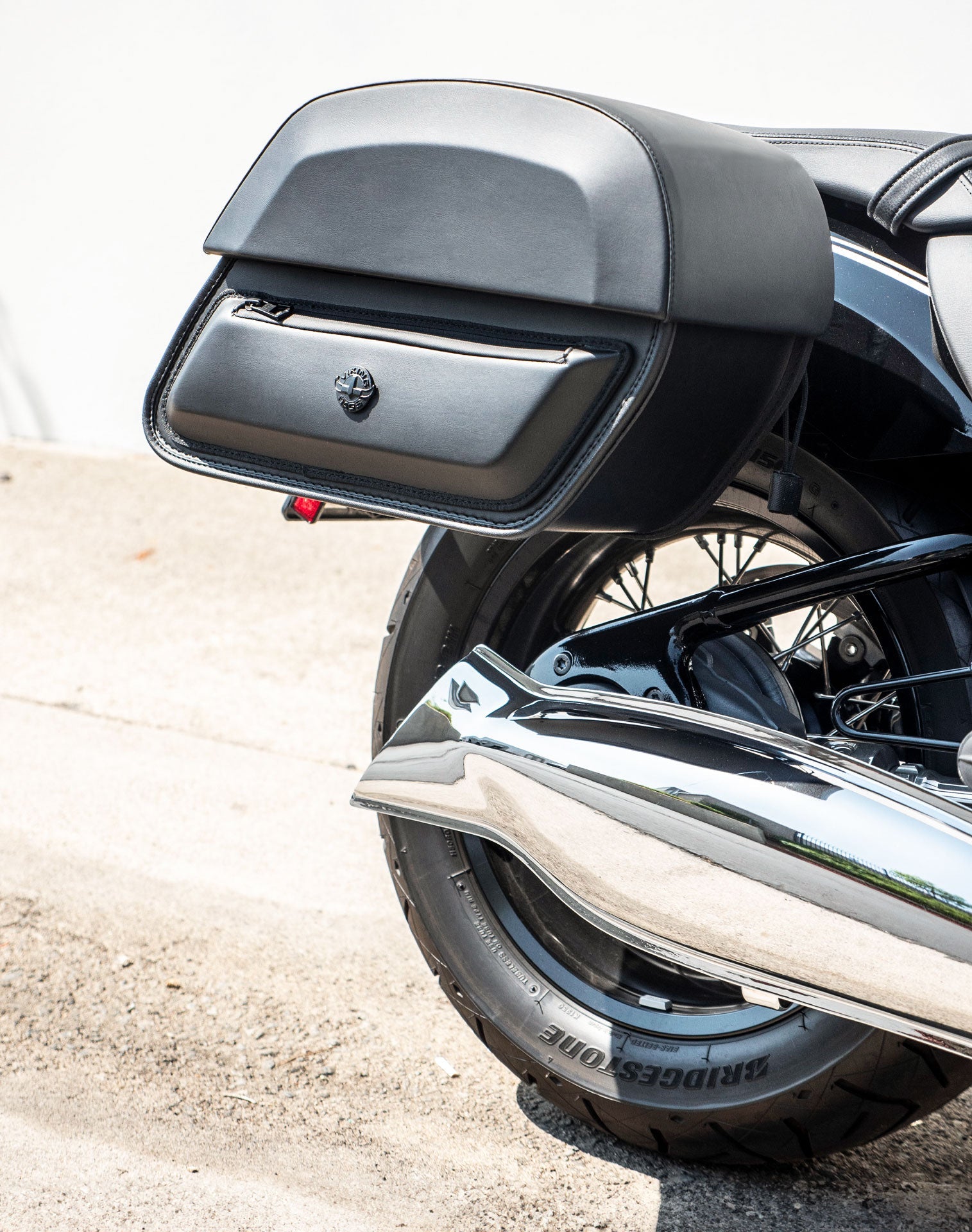 28L - Pantheon Medium Quick Mount BMW R18 Motocicleta Alforjas