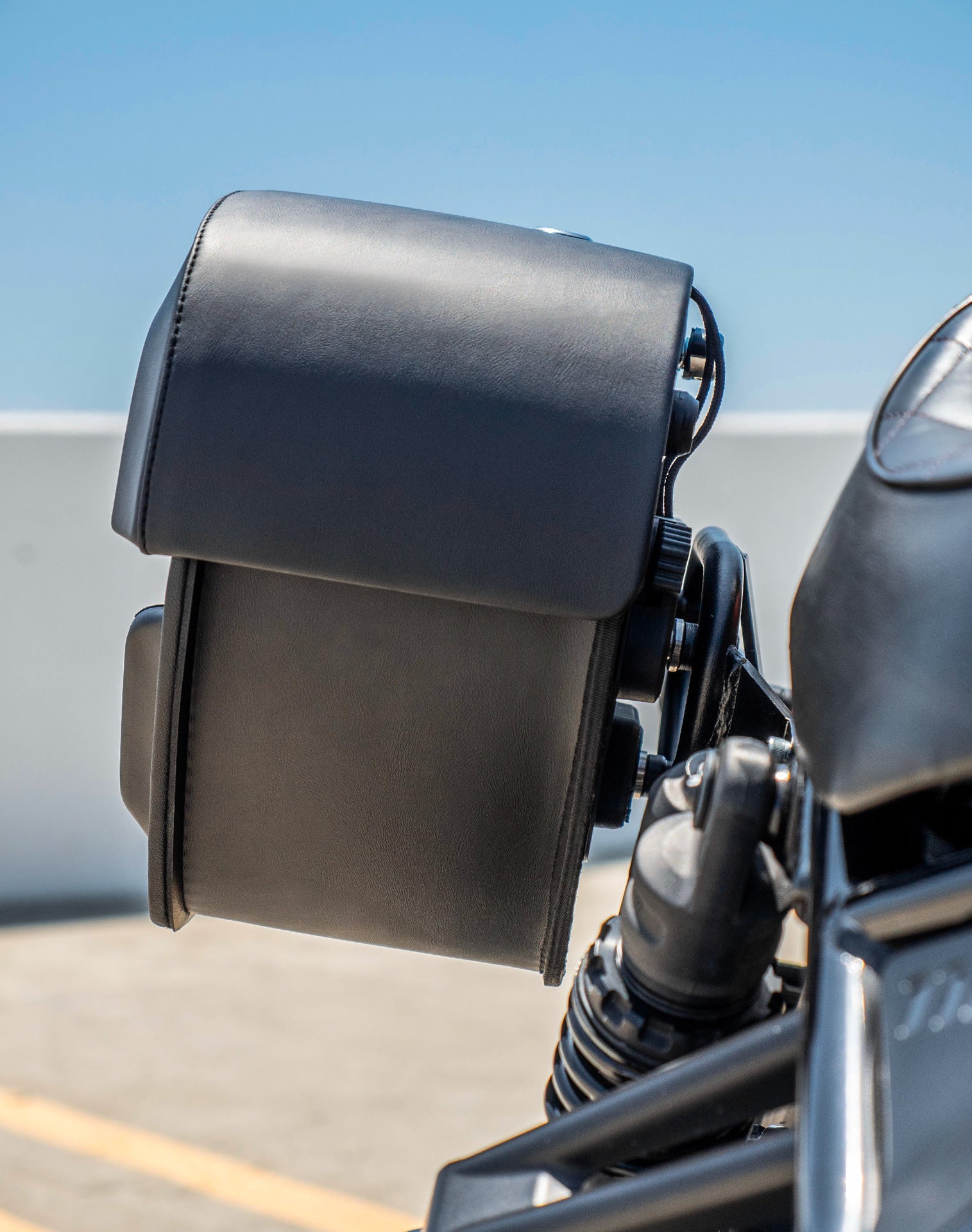 28L - Pantheon Medium Quick Mount Honda Rebel 1100 Motocicleta Alforjas