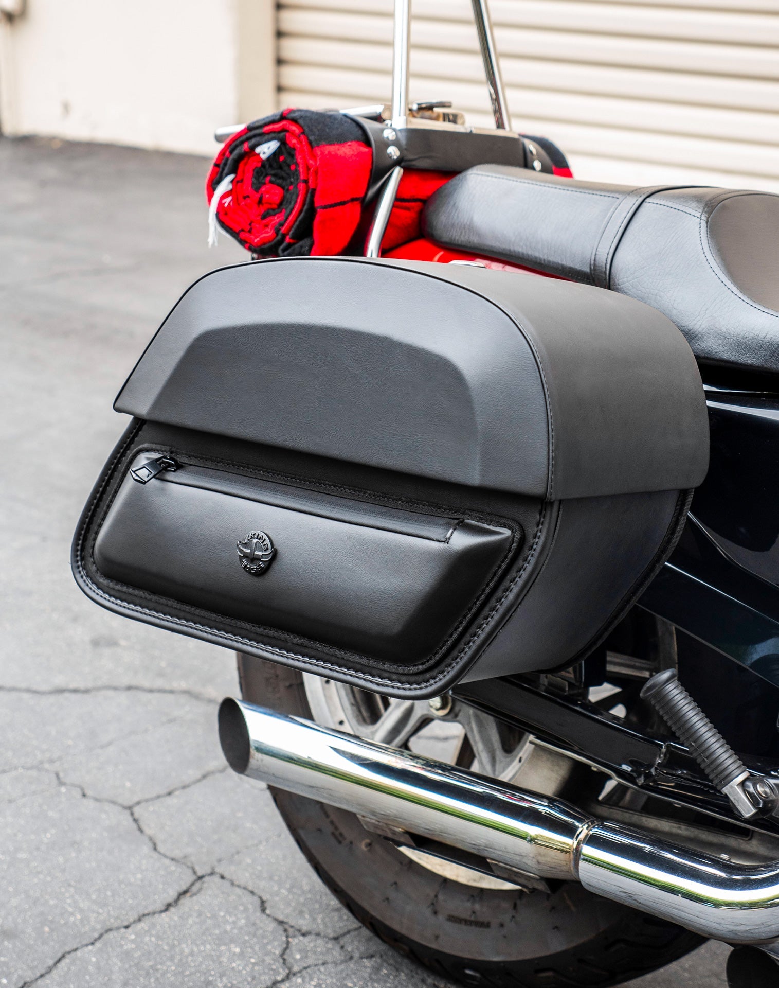 28L - Pantheon Medium Quick Mount Motocicleta Alforjas para Harley Sportster 1200 Low XL1200L