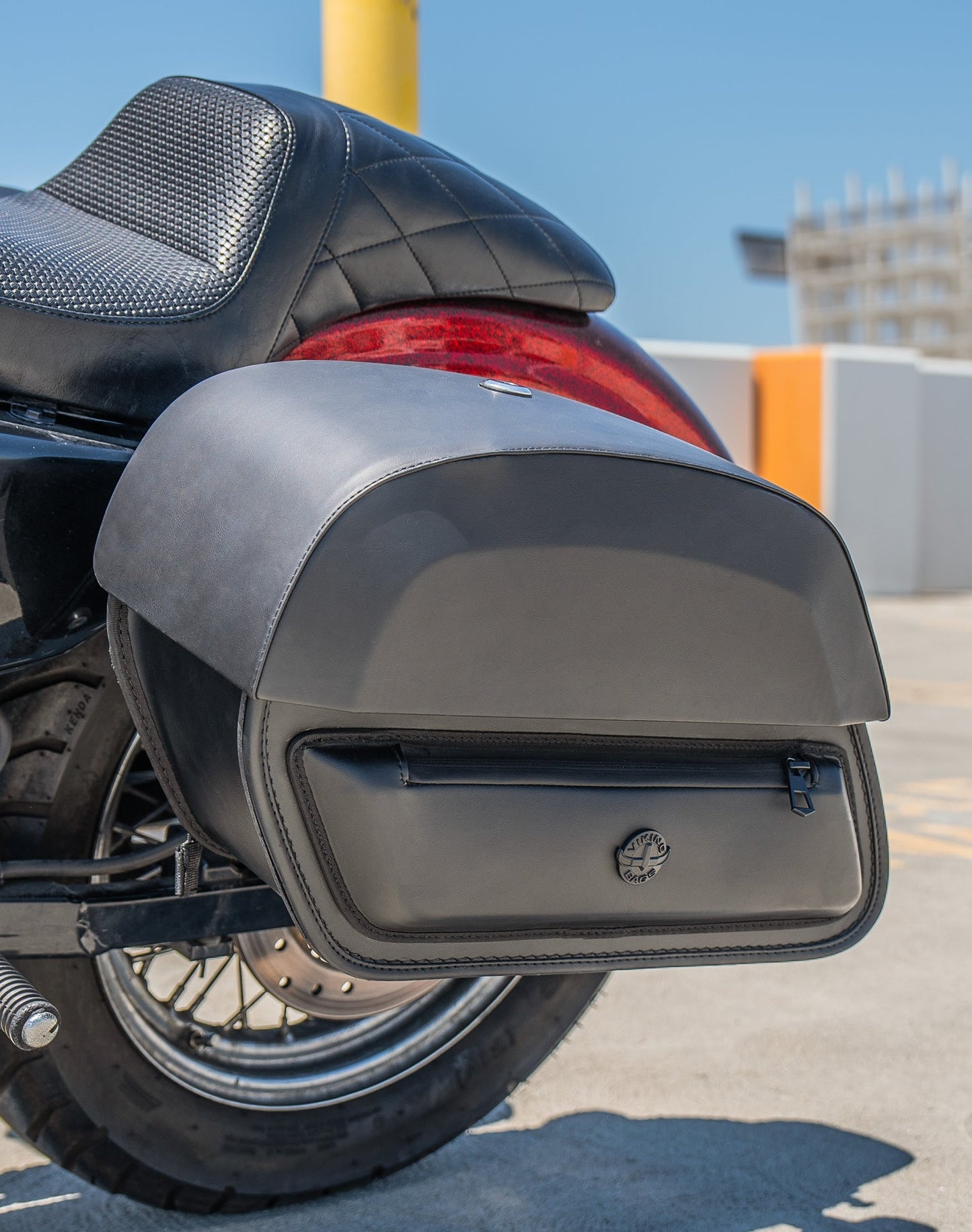 28L - Pantheon Medium Quick Mount Motocicleta Alforjas para Harley Sportster Seventy Two XL1200V