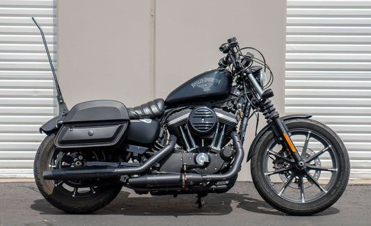 28L - Pantheon Medium Quick Mount Motocicleta Alforjas para Harley Sportster 883 Iron XL883N