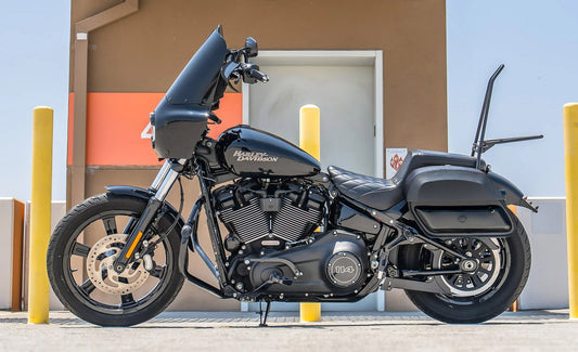 28L - Pantheon Medium Quick Mount Motocicleta Alforjas para Harley Softail Street Bob FXBB/S