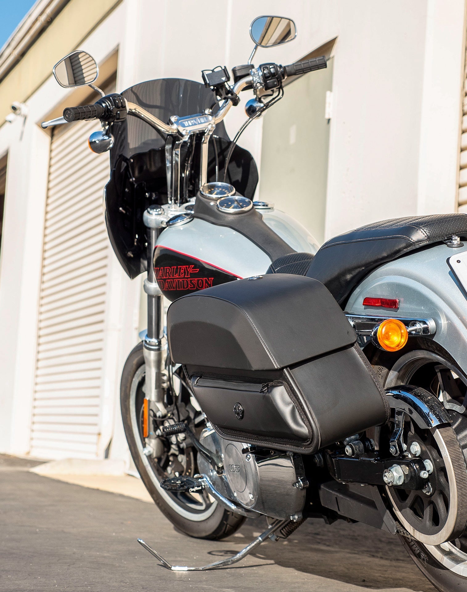 28L - Pantheon Medium Quick Mount Motocicleta Alforjas para Harley Davidson Dyna Low Rider FXDL/I