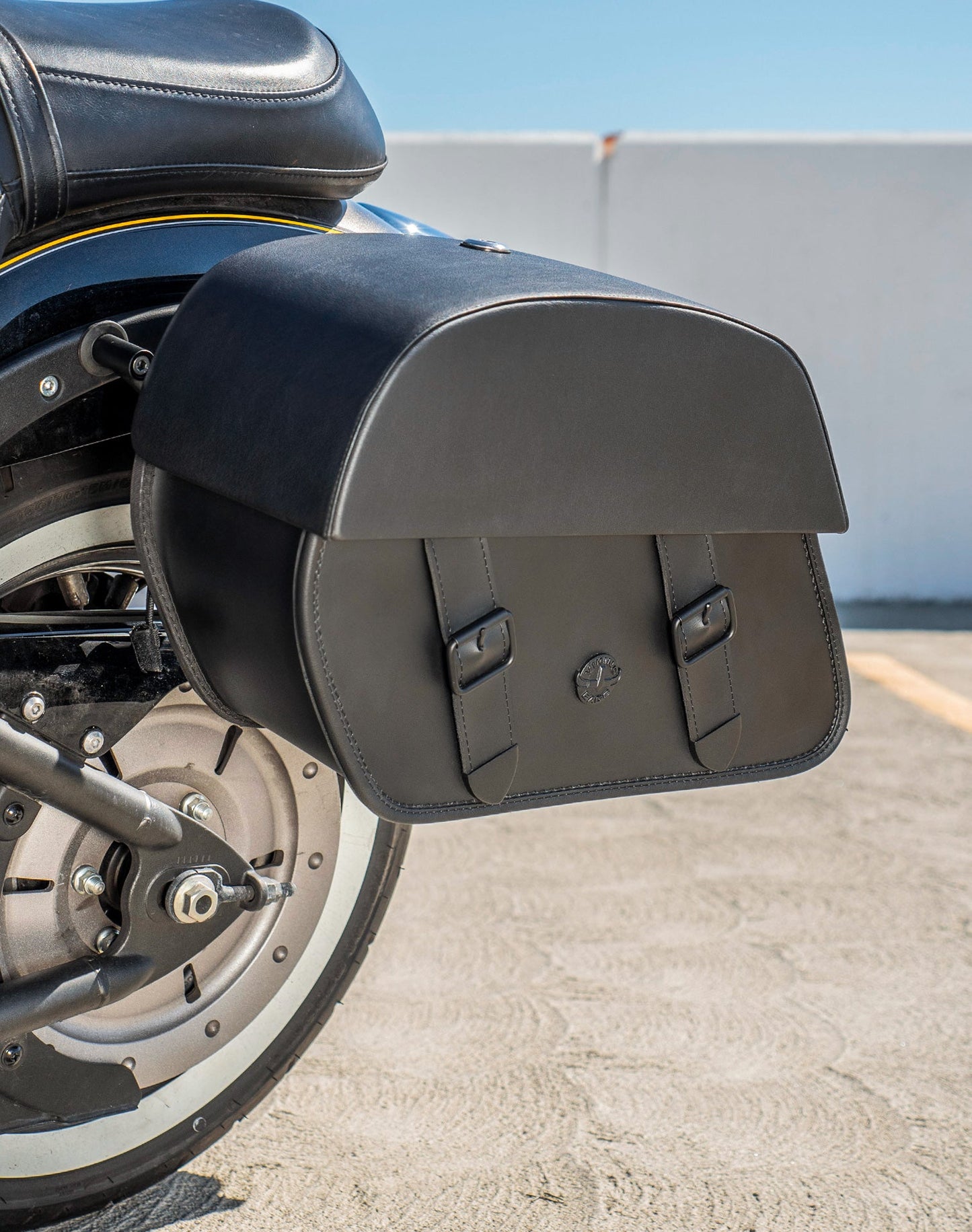 28L - Baelor Medium Quick Mount Kawasaki Vulcan 900 Classic VN900 Motocicleta Alforjas
