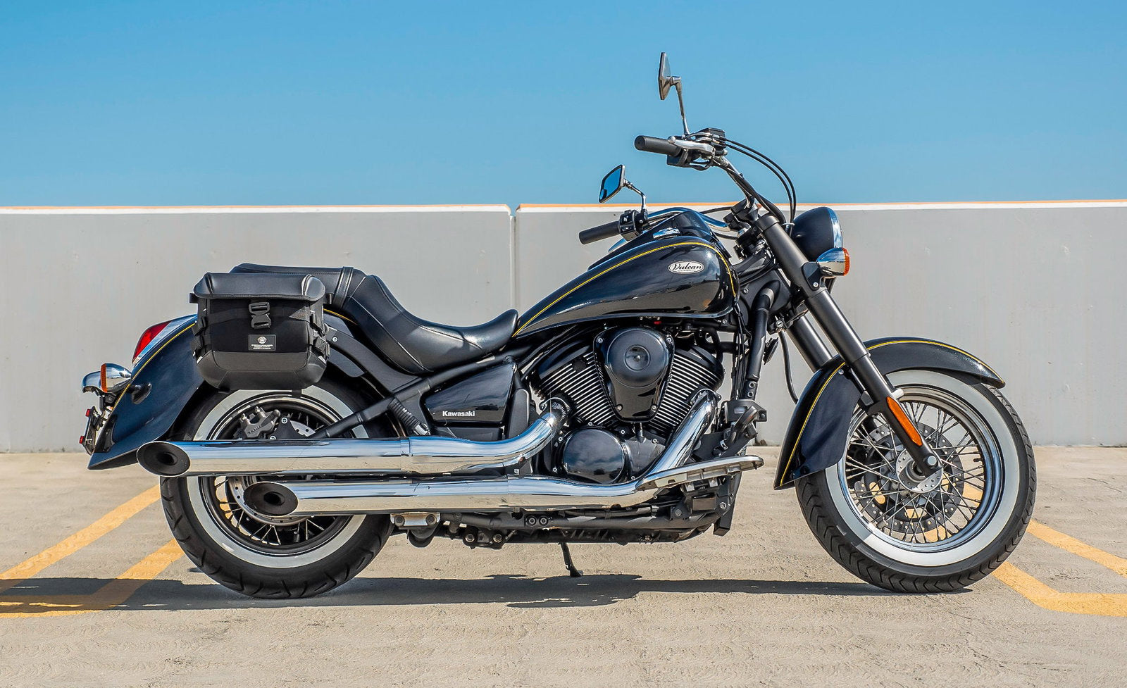 10L - Incognito Quick Mount Small Kawasaki Vulcan 900 Classic VN900 Solo Alforja (Right Only)