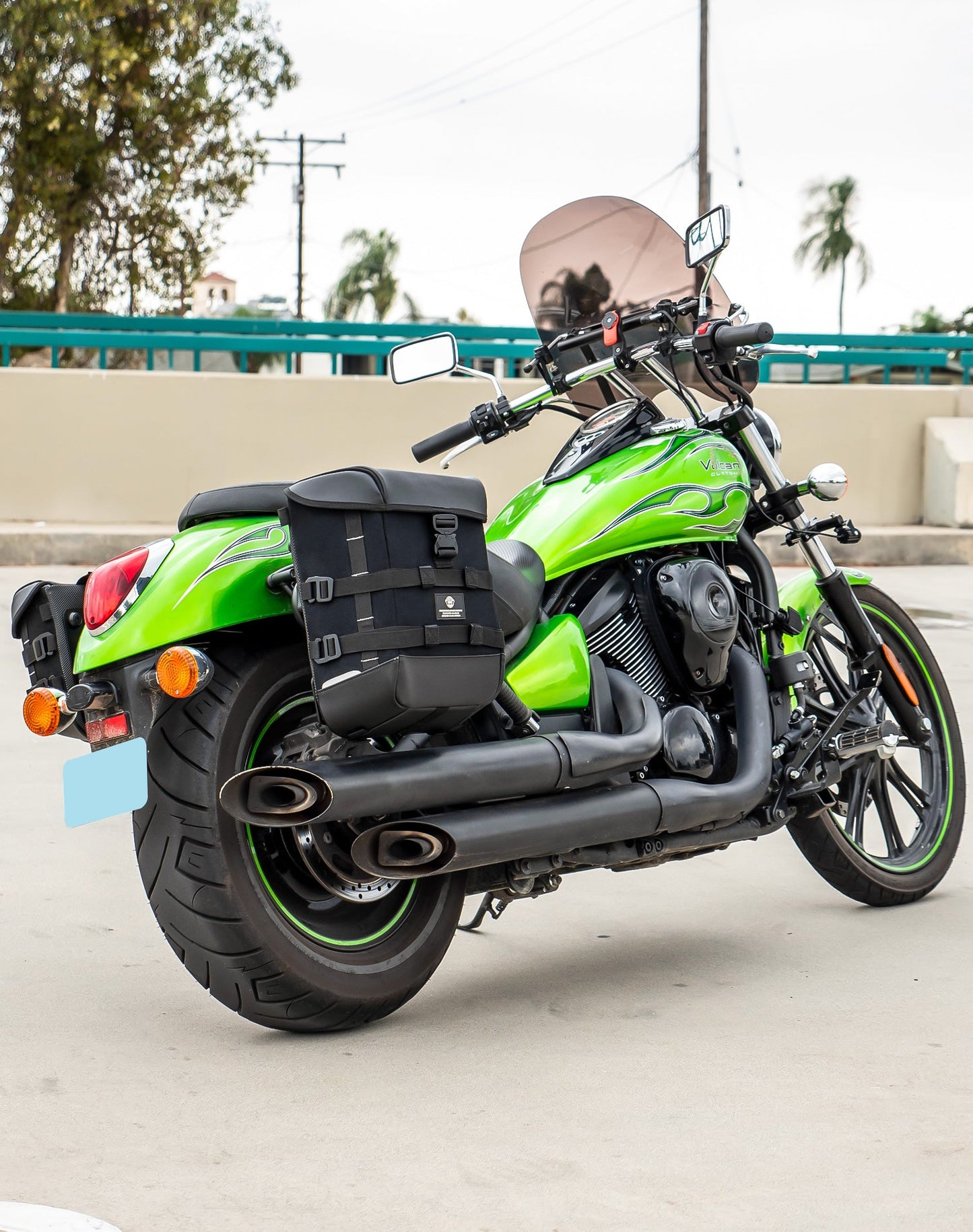 15L - Incognito Quick Mount Medium Kawasaki Vulcan 900 Custom VN900C Solo Alforja (Right Only)