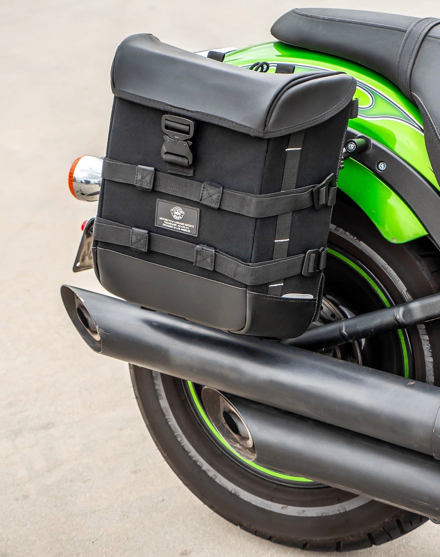 15L - Incognito Quick Mount Medium Kawasaki Vulcan 900 Custom VN900C Solo Alforja (Right Only)
