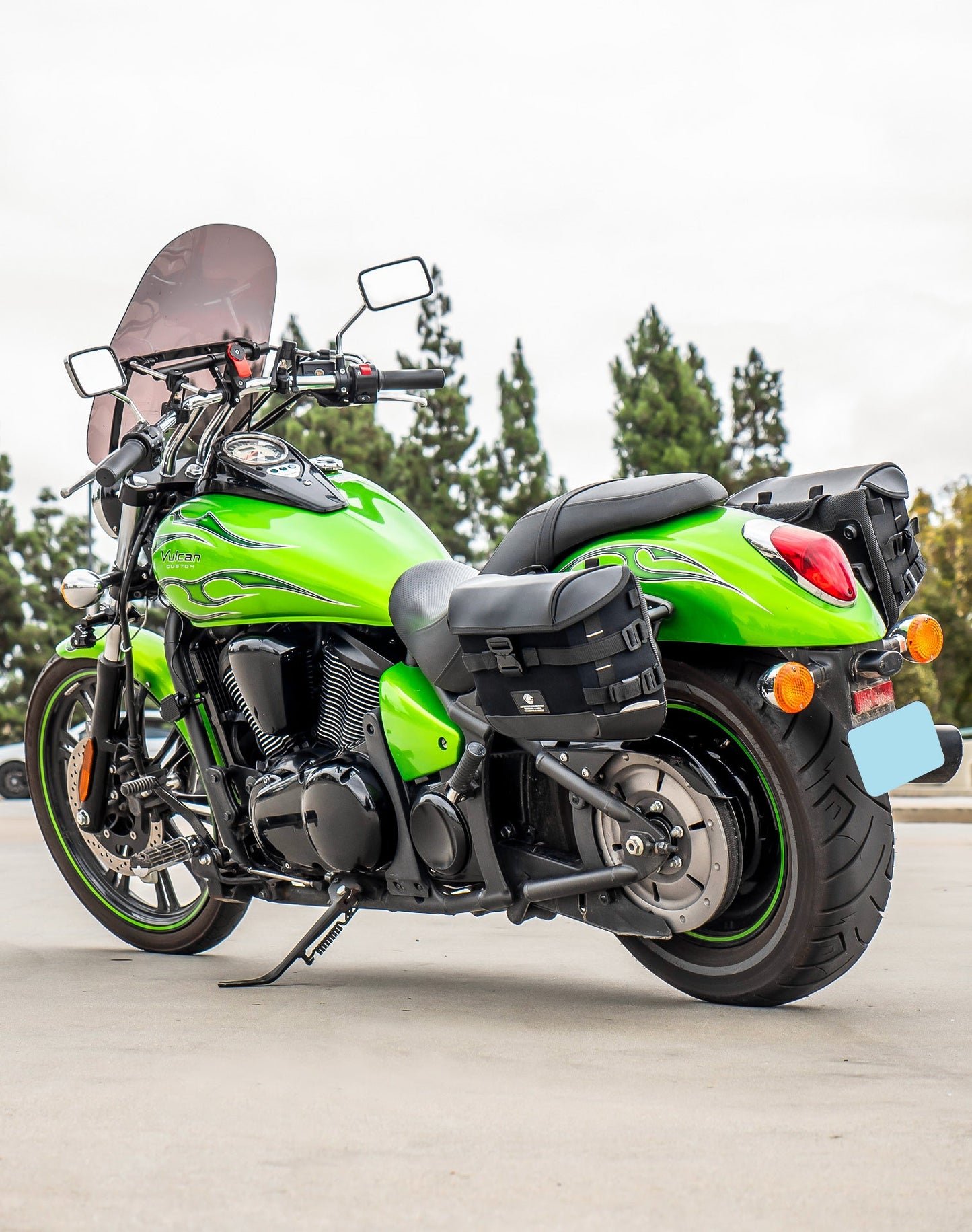 10L - Incognito Quick Mount Small Kawasaki Vulcan 900 Custom VN900C Solo Alforja (Left Only)