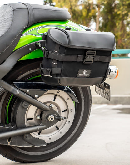 10L - Incognito Quick Mount Small Kawasaki Vulcan 900 Custom VN900C Solo Alforja (Left Only)