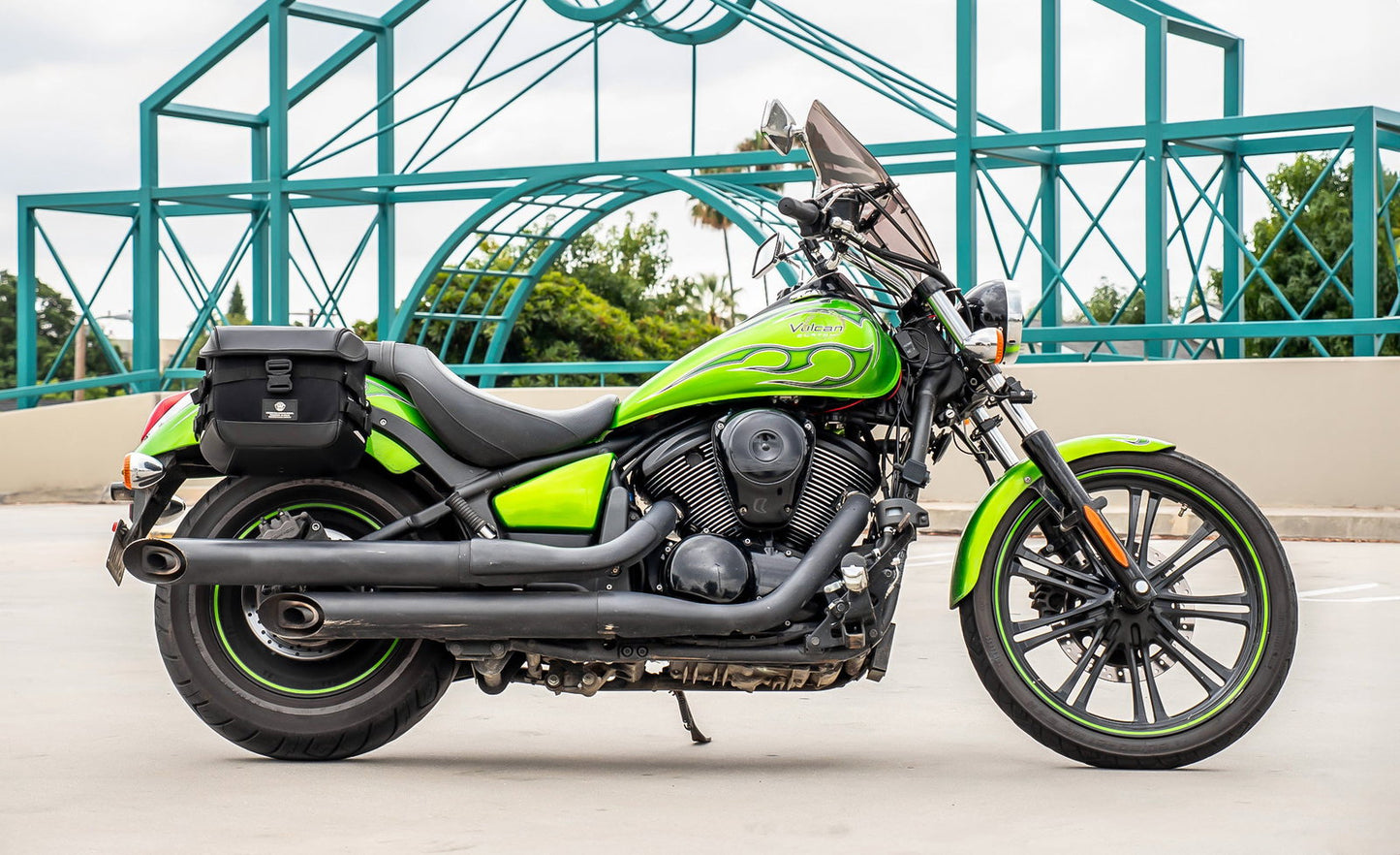 10L - Incognito Quick Mount Small Kawasaki Vulcan 900 Custom VN900C Solo Alforja (Right Only)