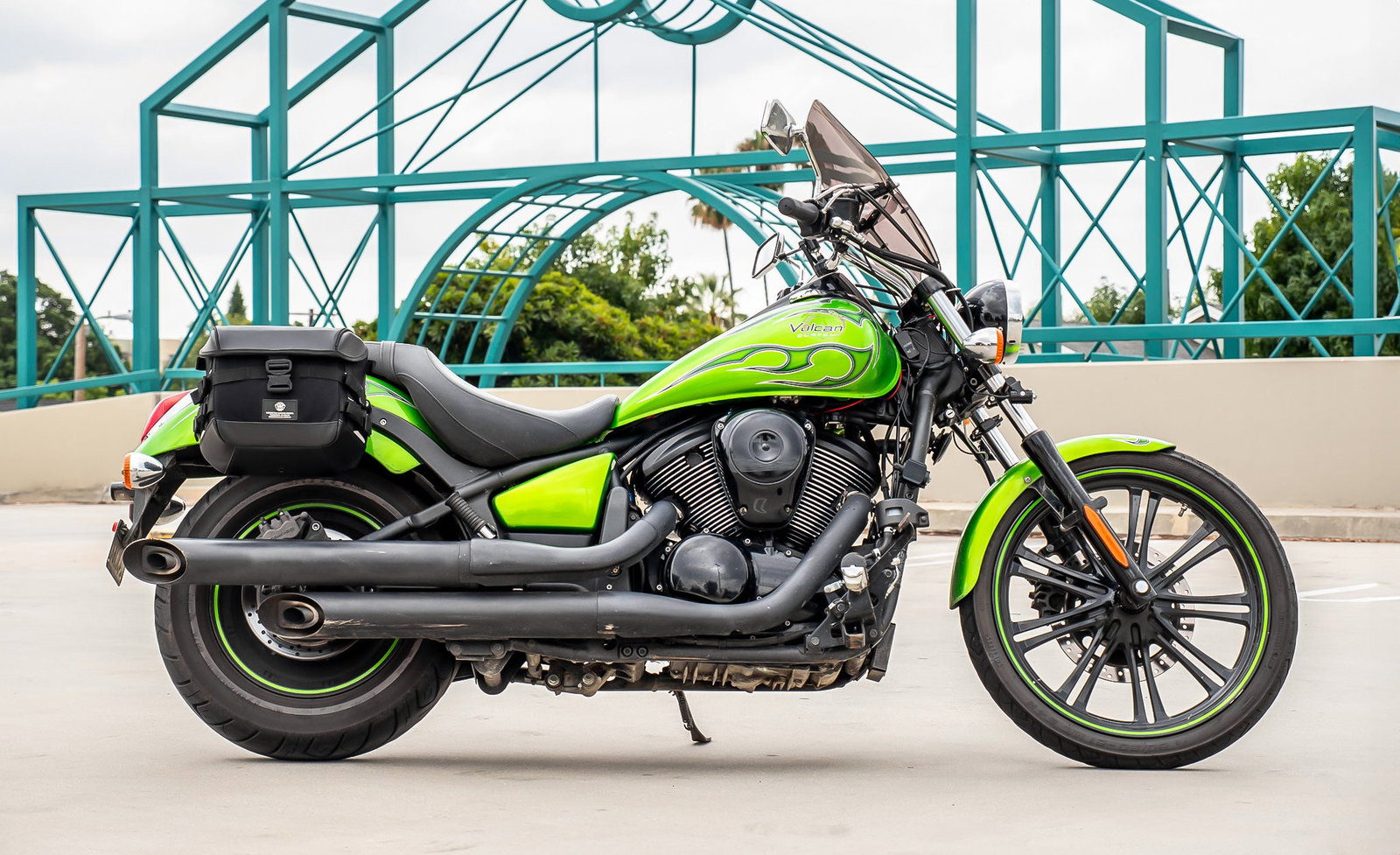 10L - Incognito Quick Mount Small Kawasaki Vulcan 900 Custom VN900C Solo Alforja (Right Only)