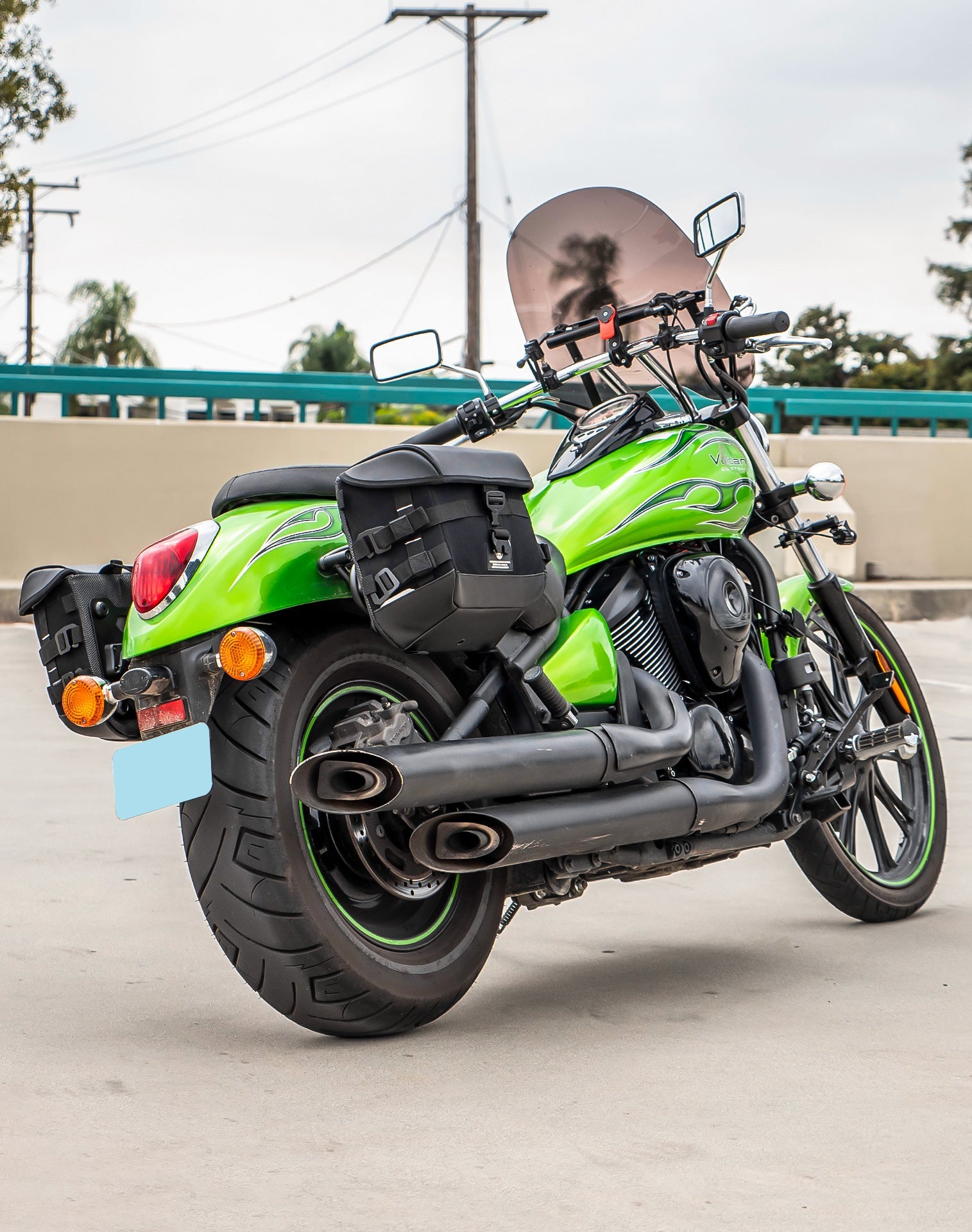 10L - Incognito Quick Mount Small Kawasaki Vulcan 900 Custom VN900C Solo Alforja (Right Only)