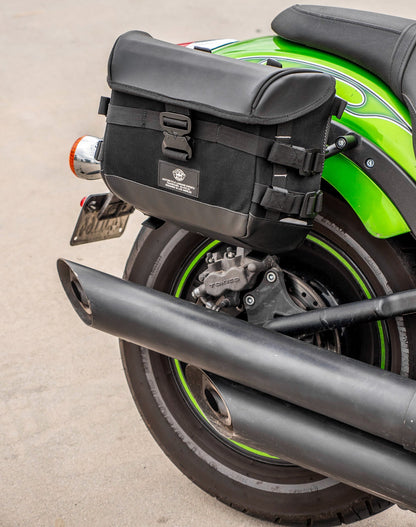 10L - Incognito Quick Mount Small Kawasaki Vulcan 900 Custom VN900C Solo Alforja (Right Only)
