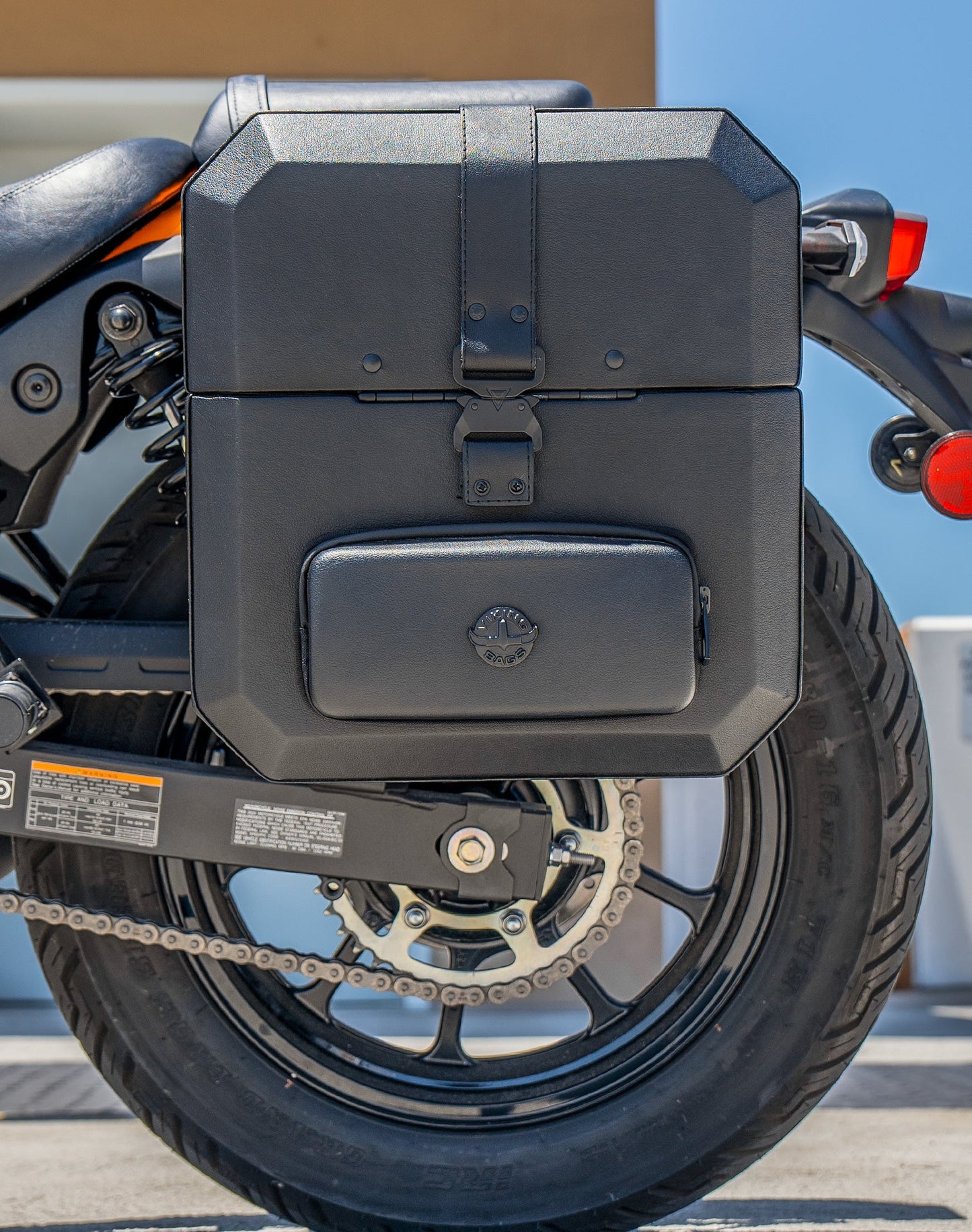 15L - Outlaw Quick Mount Medium Kawasaki Eliminator 450 Hard Solo Alforja (Left Only)
