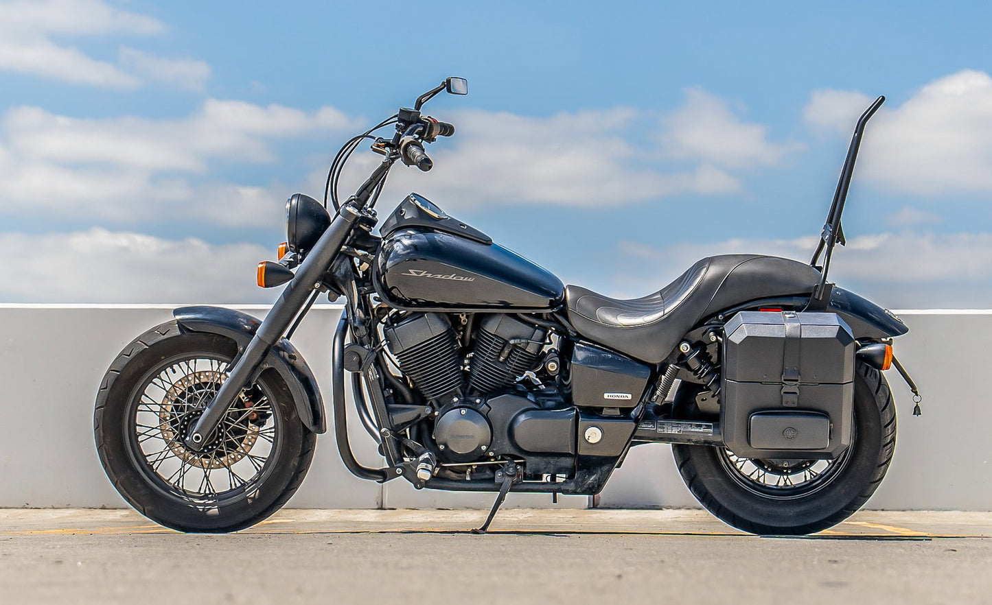 15L - Outlaw Quick Mount Medium Honda 750 Shadow Phantom Hard Solo Alforja (Left Only)