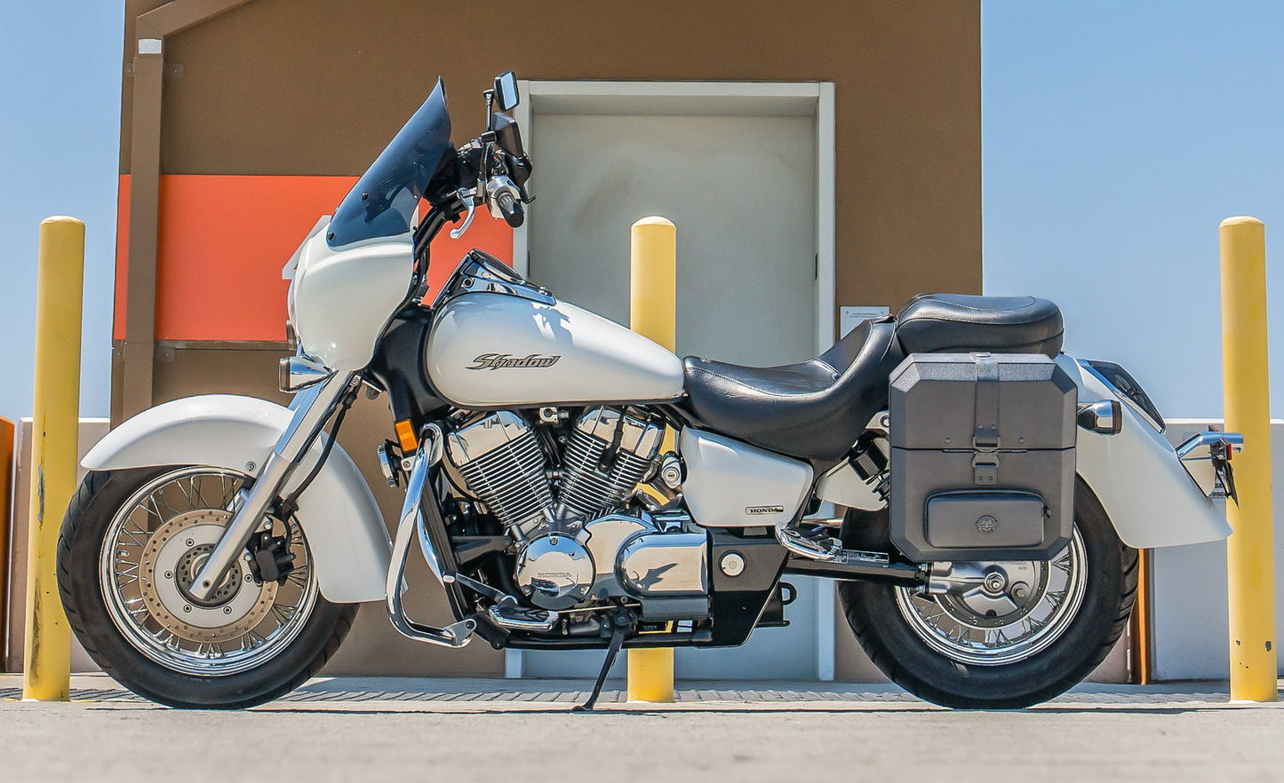 15L - Outlaw Quick Mount Medium Honda 750 Shadow Aero Hard Solo Alforja (Left Only)