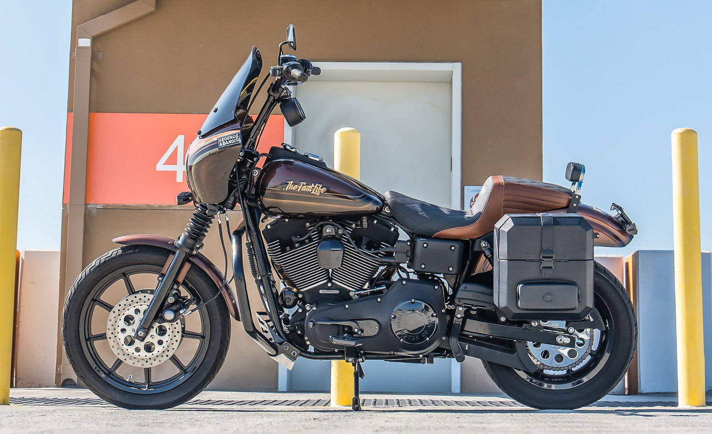 15L - Outlaw Quick Mount Medium Harley Dyna Super Glide FXD Hard Solo Alforja (Left Only)