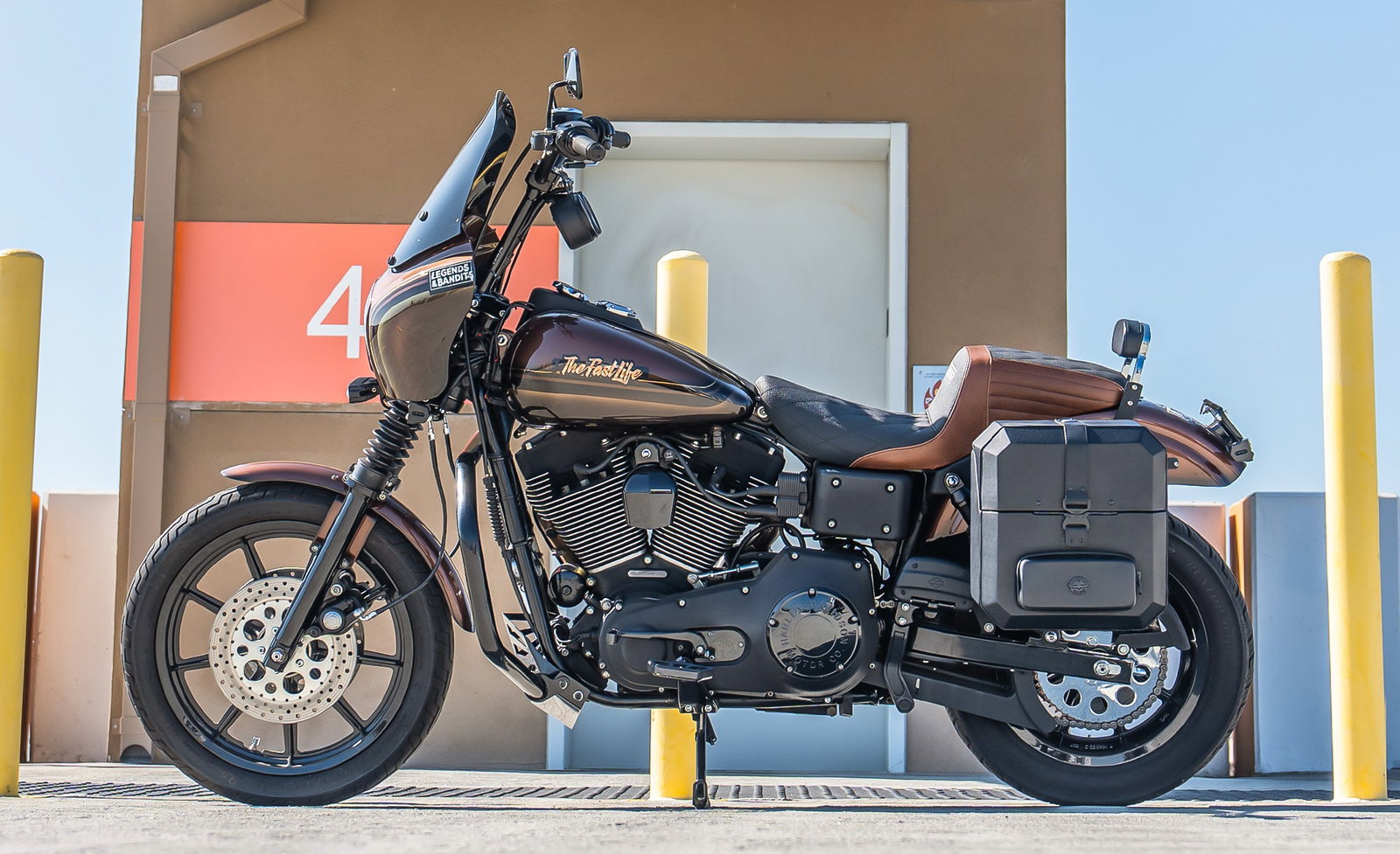 15L - Outlaw Quick Mount Medium Harley Dyna Super Glide FXD Hard Solo Alforja (Left Only)