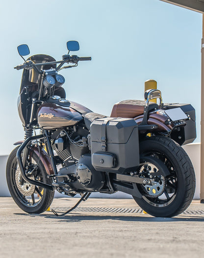 15L - Outlaw Quick Mount Medium Harley Dyna Super Glide FXD Hard Solo Alforja (Left Only)