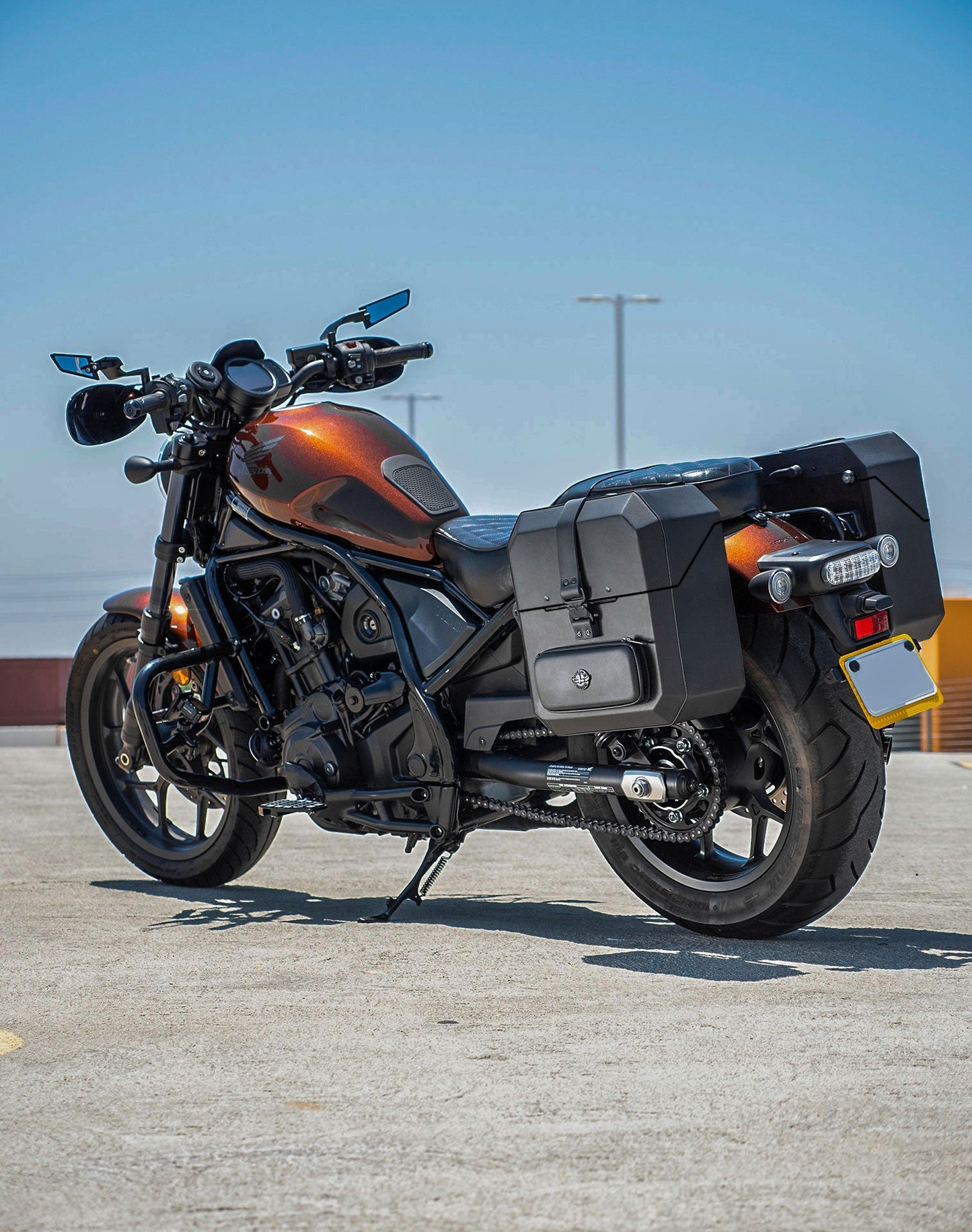 15L - Outlaw Quick Mount Medium Honda Rebel 1100 Hard Solo Alforja (Left Only)