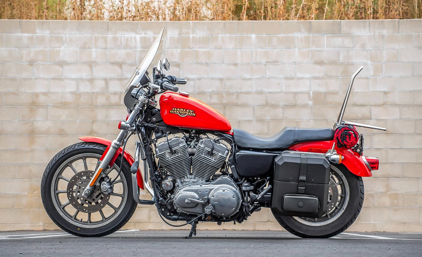 15L - Outlaw Quick Mount Medium Harley Sportster 1200 Low XL1200L Hard Solo Alforja (Left Only)
