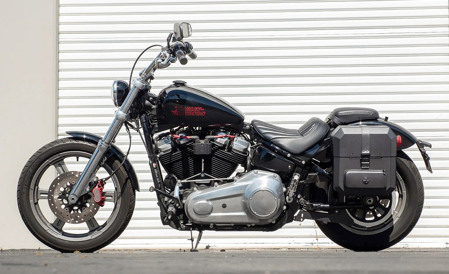 15L - Outlaw Quick Mount Medium Harley Softail Standard FXST Hard Solo Alforja (Left Only)