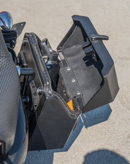 15L - Outlaw Quick Mount Medium Harley Sportster Seventy Two 72 XL1200V Hard Solo Alforja (Left Only)
