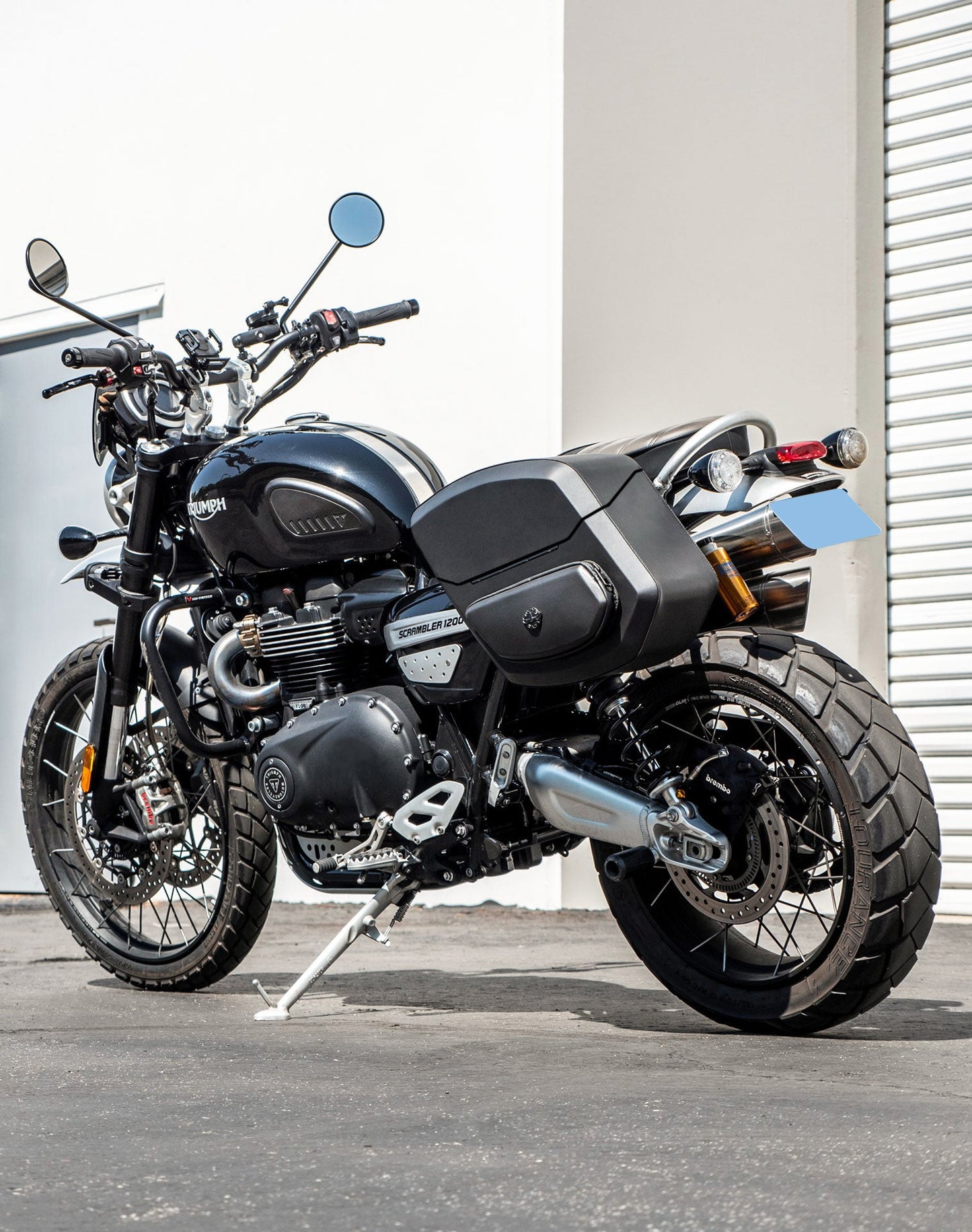 12L - Ironclad Quick Mount Medium Triumph Scrambler 1200 Hard Solo Alforja (Left Only)