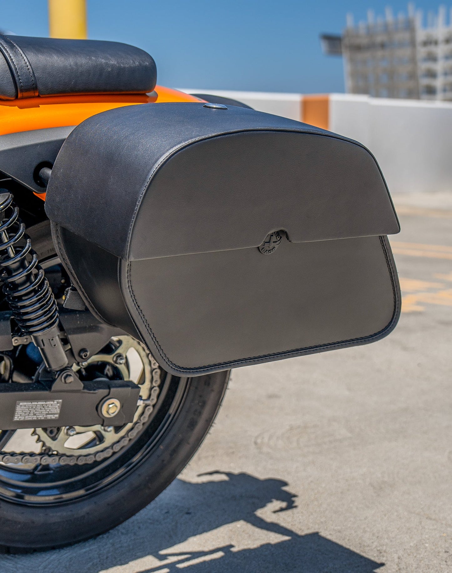 28L - Panzer Medium Quick Mount Kawasaki Eliminator 450 Leather Alforjas