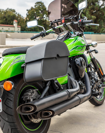 28L - Panzer Medium Quick Mount Kawasaki Vulcan 900 Custom VN900C Leather Alforjas