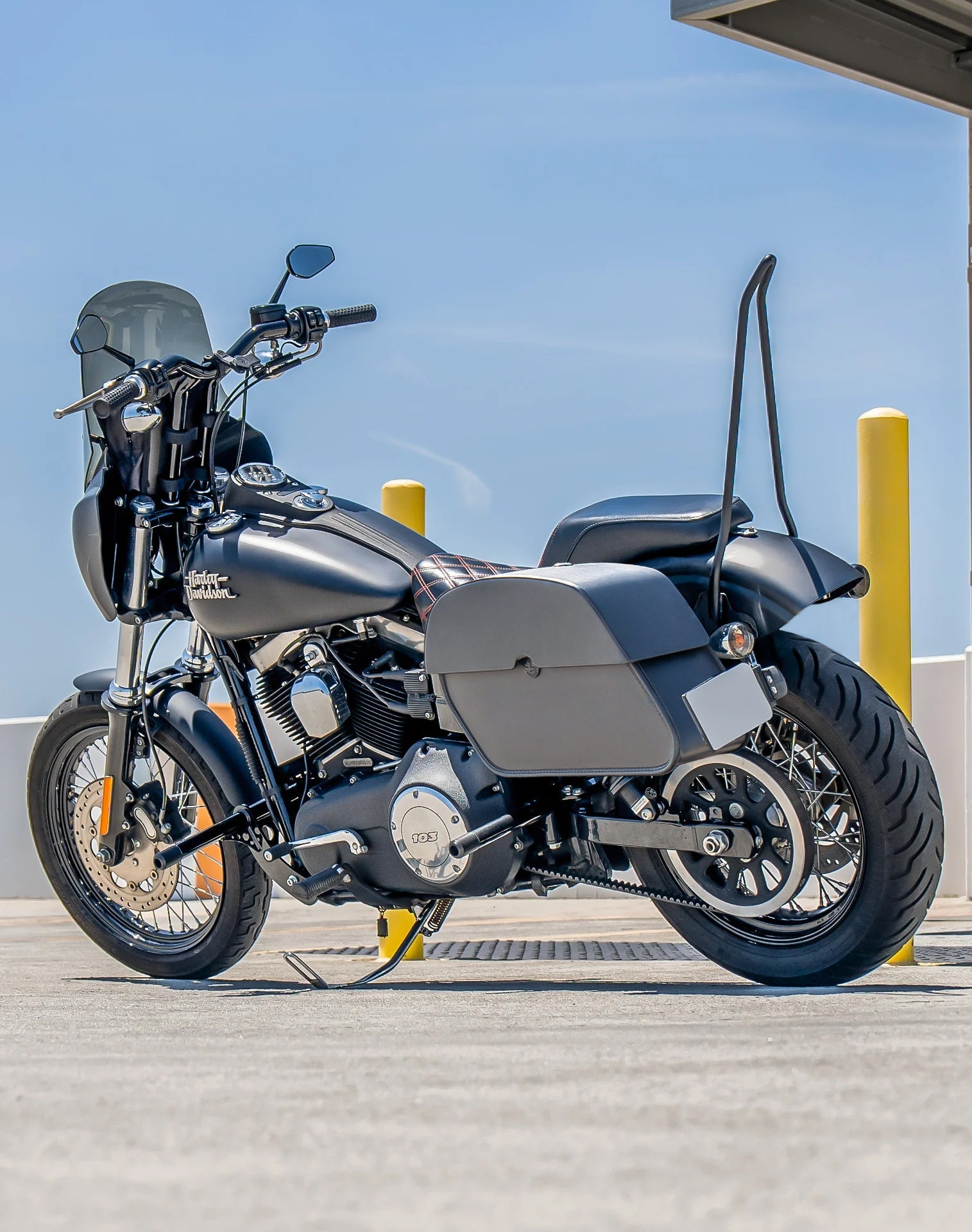 28L - Panzer Medium Quick Mount Leather Alforjas para Harley Davidson Dyna Street Bob FXDB/I