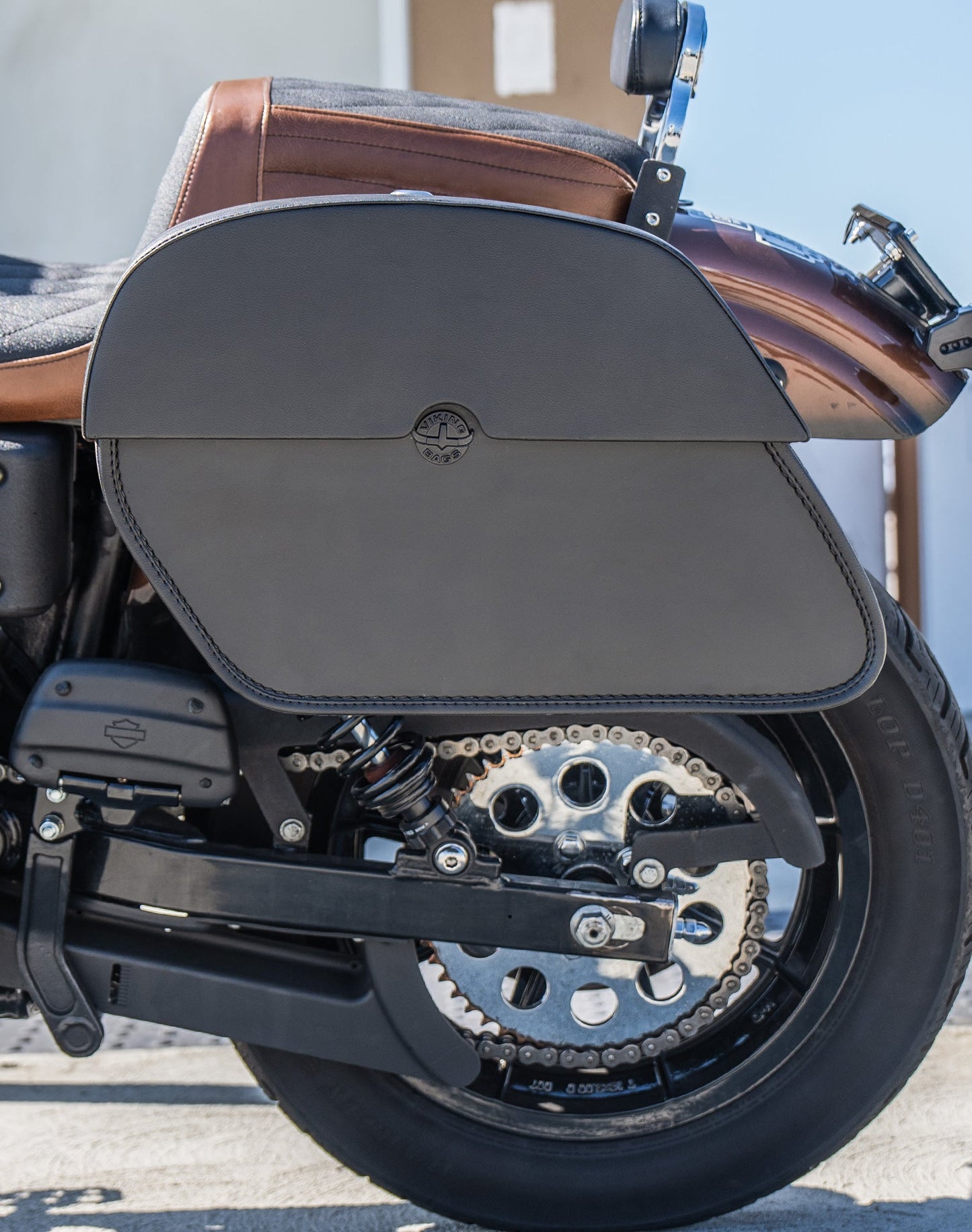 28L - Panzer Medium Quick Mount Leather Alforjas para Harley Dyna Super Glide FXD/I